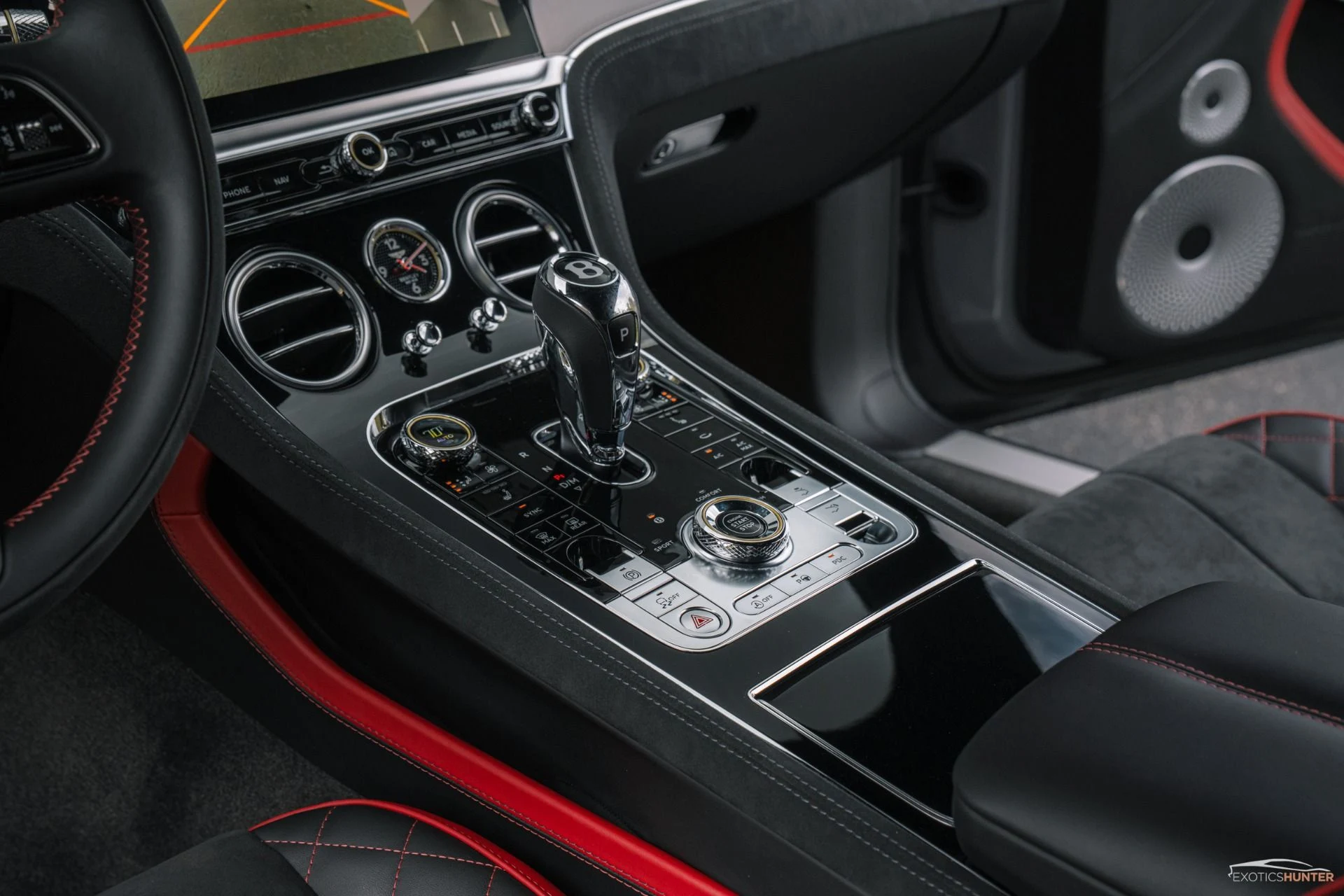 mph030_3968267734_Used_2022_Bentley_Continental_GT_Speed_in_Camrian_Grey_w_Factory_Carbon_Kit_Rotating_Display_1762295327_e0099b4e8c