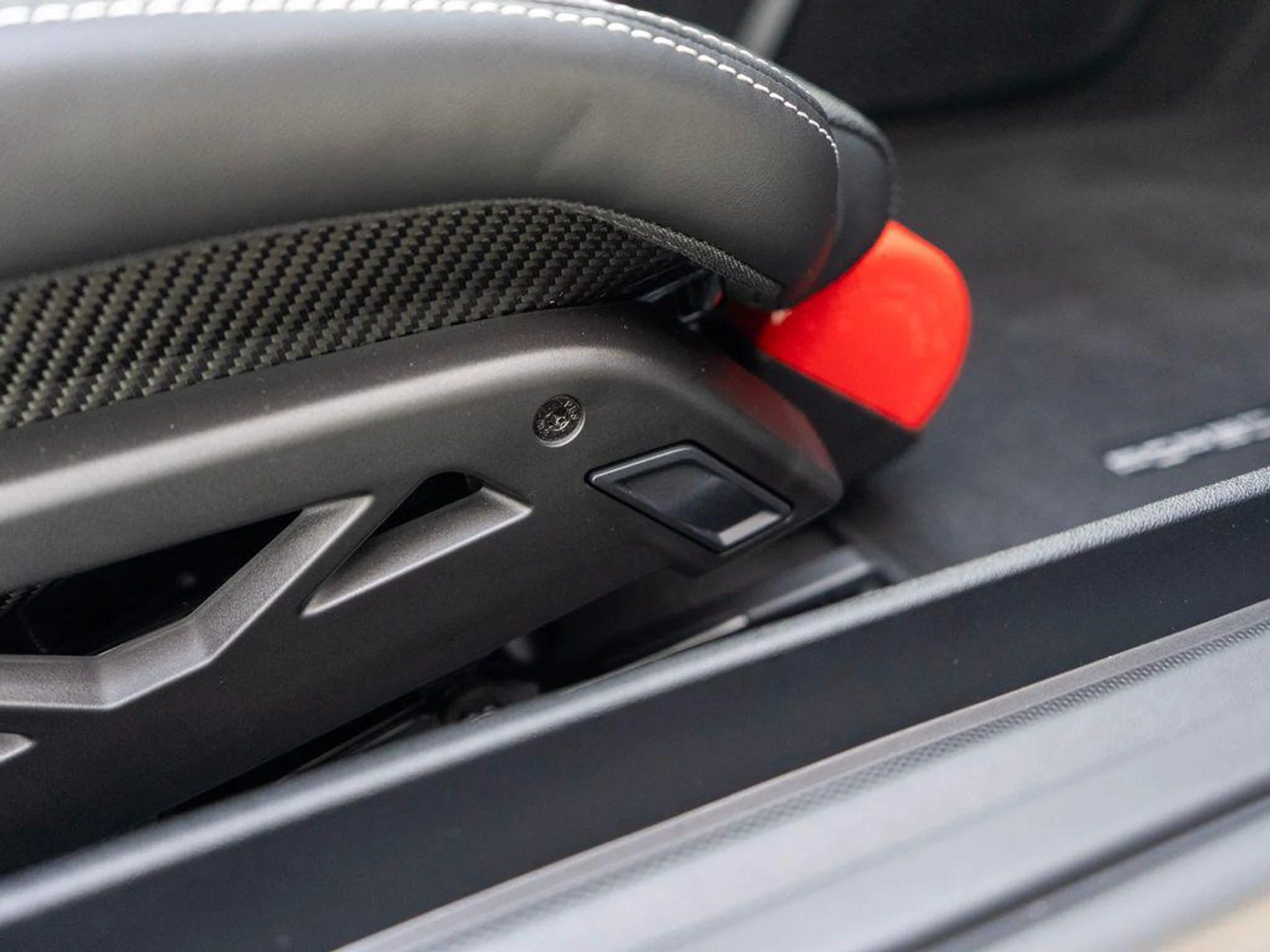 mph030_396910761_Akjwm_Mxu_Dzs_JK_8_Jw_Nq_U_Xbw7owb_Q_de00502571