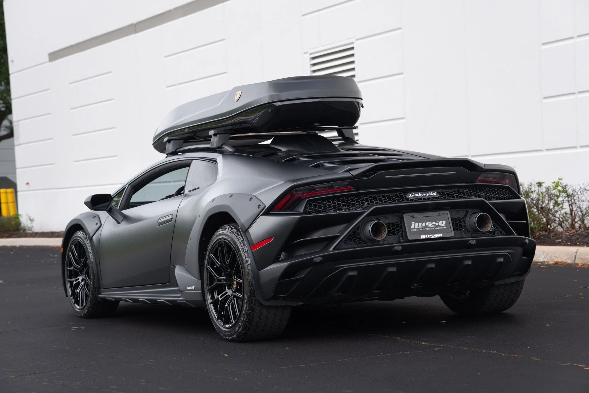 mph030_3974892833_Used_2024_Lamborghini_Huracan_Sterrato_1775279109_e8ad485823