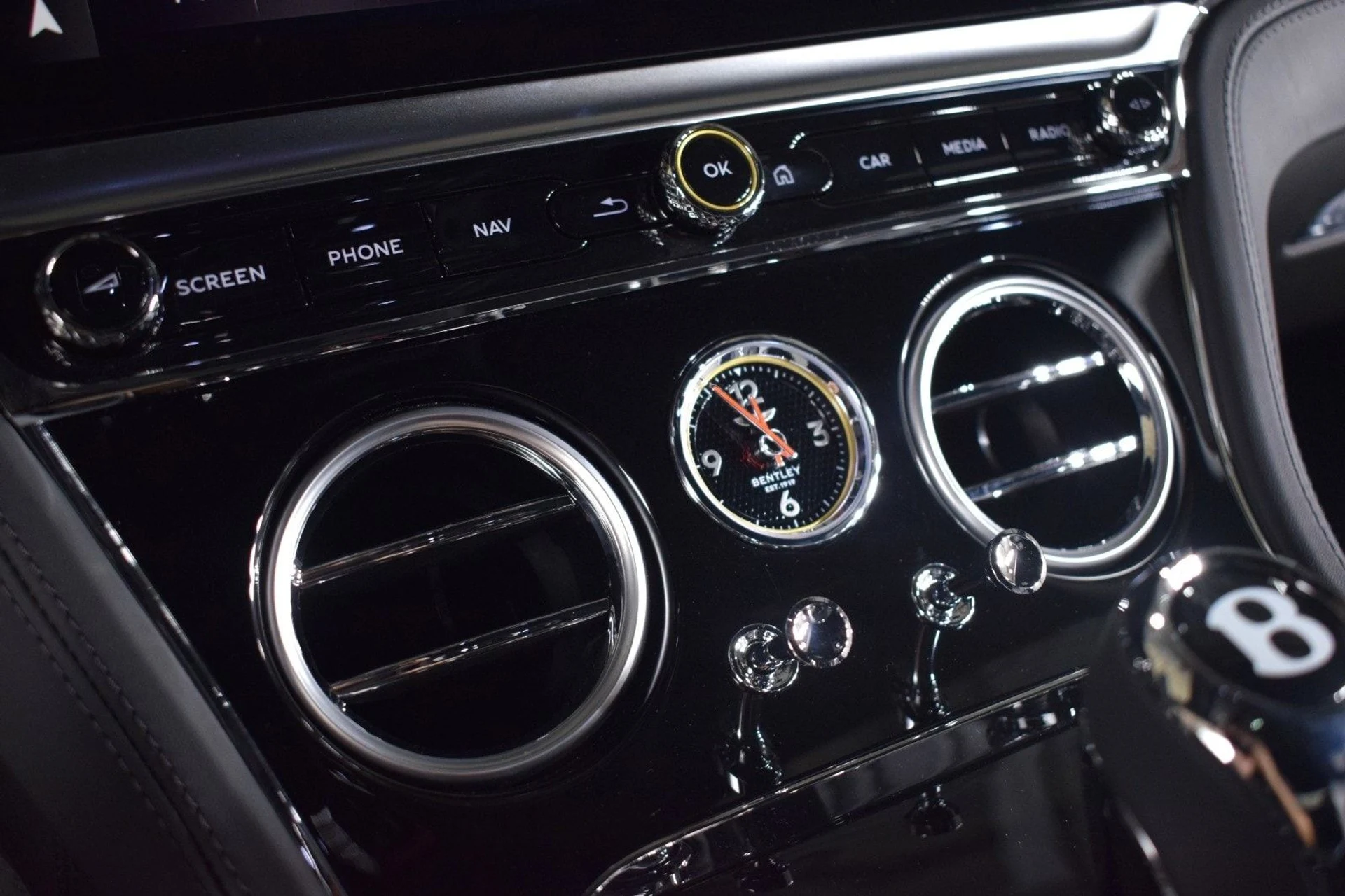 mph030_398473194_16b51fddd0f52cd9c9a033464f520393x_38980f5f62