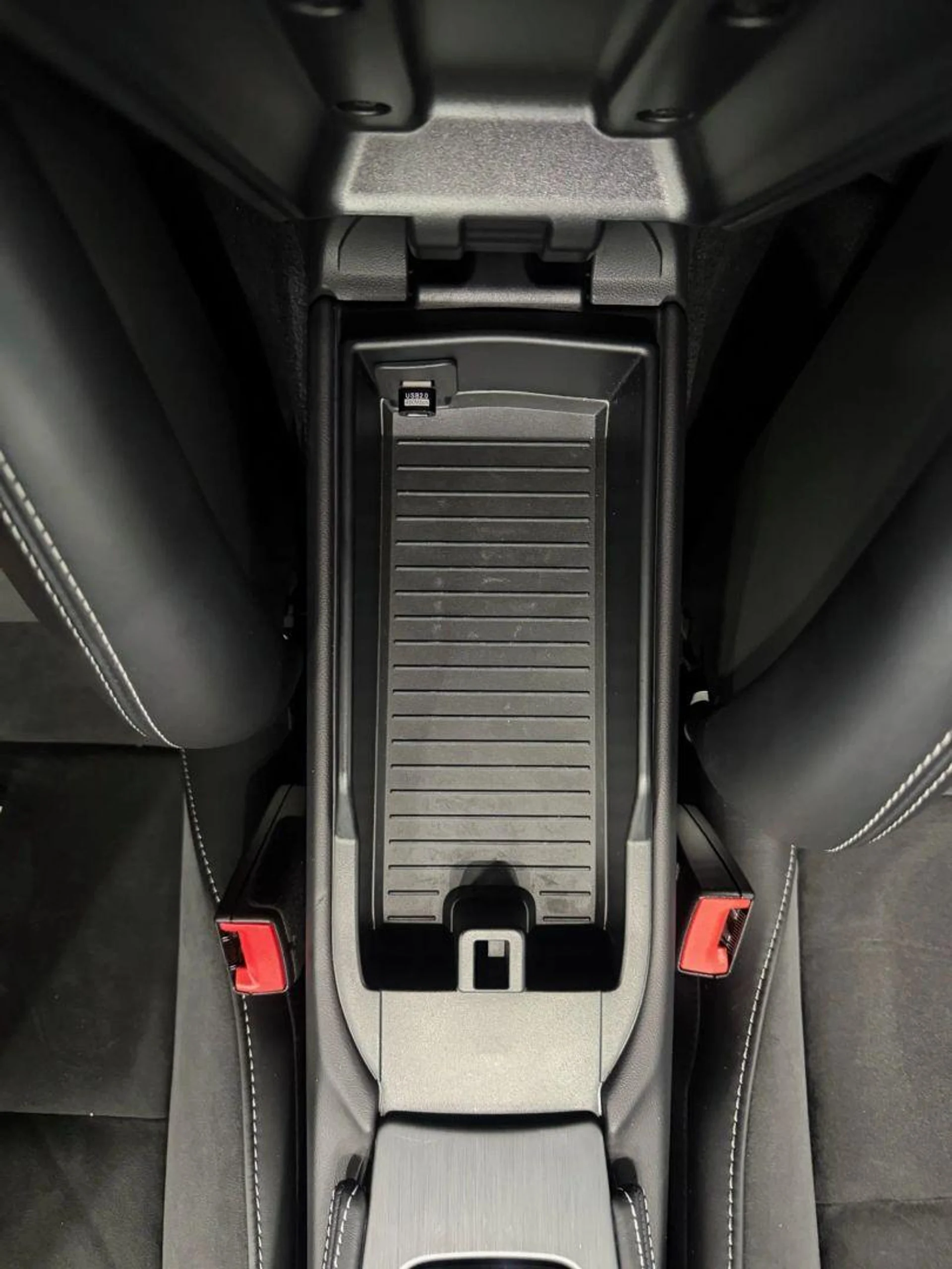 mph030_398697371_Used_2020_Porsche_718_Cayman_GT_4_Coupe_2_D_1788539742_f9b3eea68e