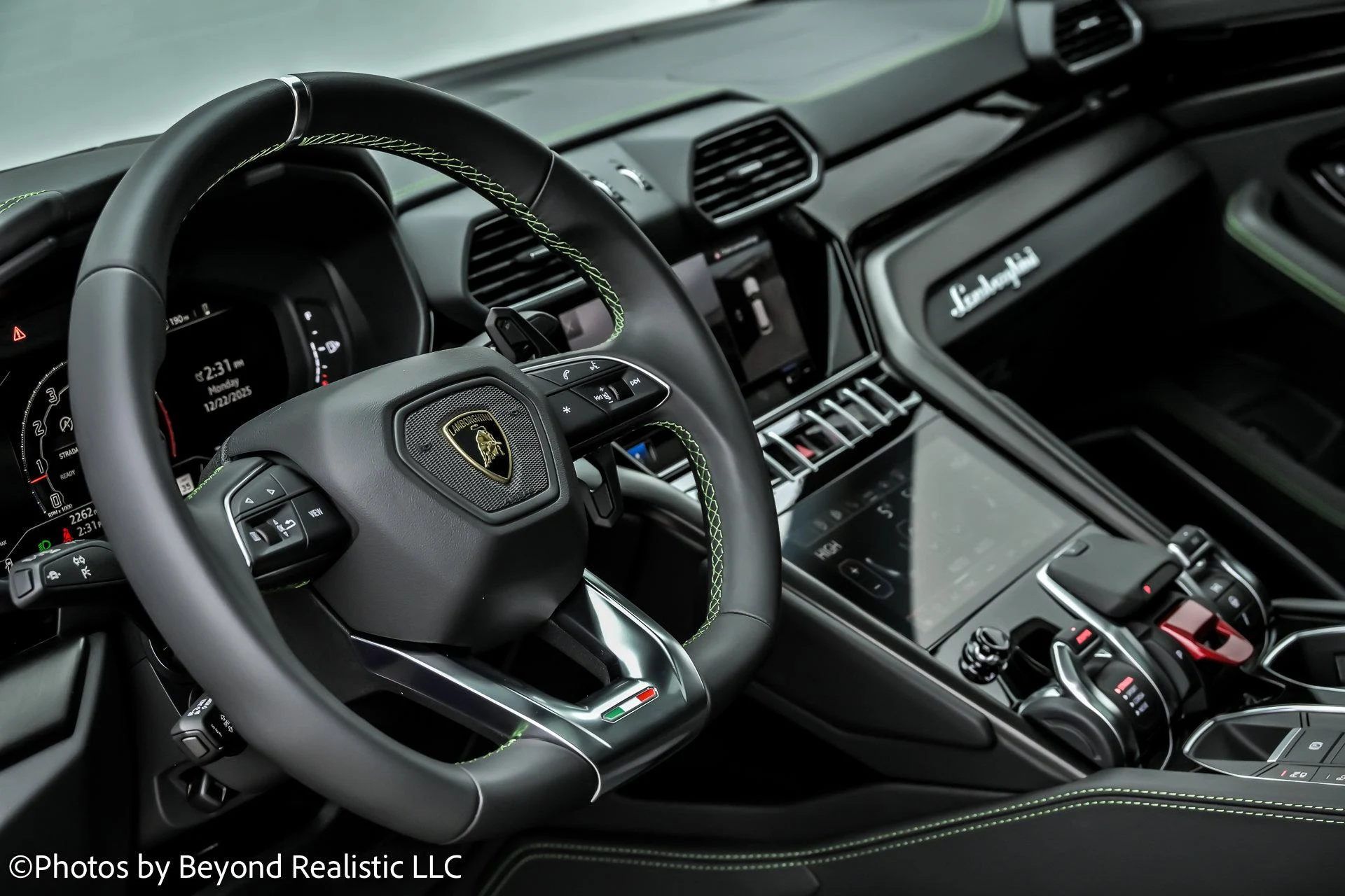 mph030_3987275648_Used_2024_Lamborghini_Urus_S_1766655594_e48e23fc8b