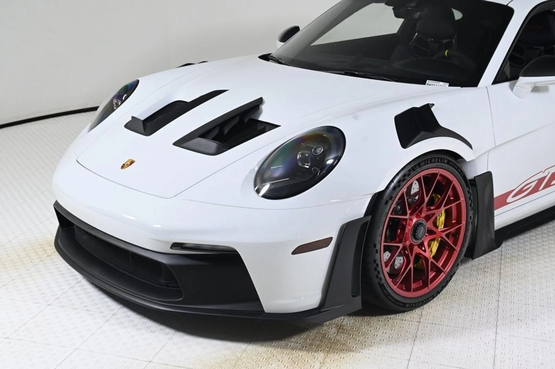 mph030_400598989_3dfed3ff6d2c47f4aa1ca3228aeca824_3eeba1f4c8