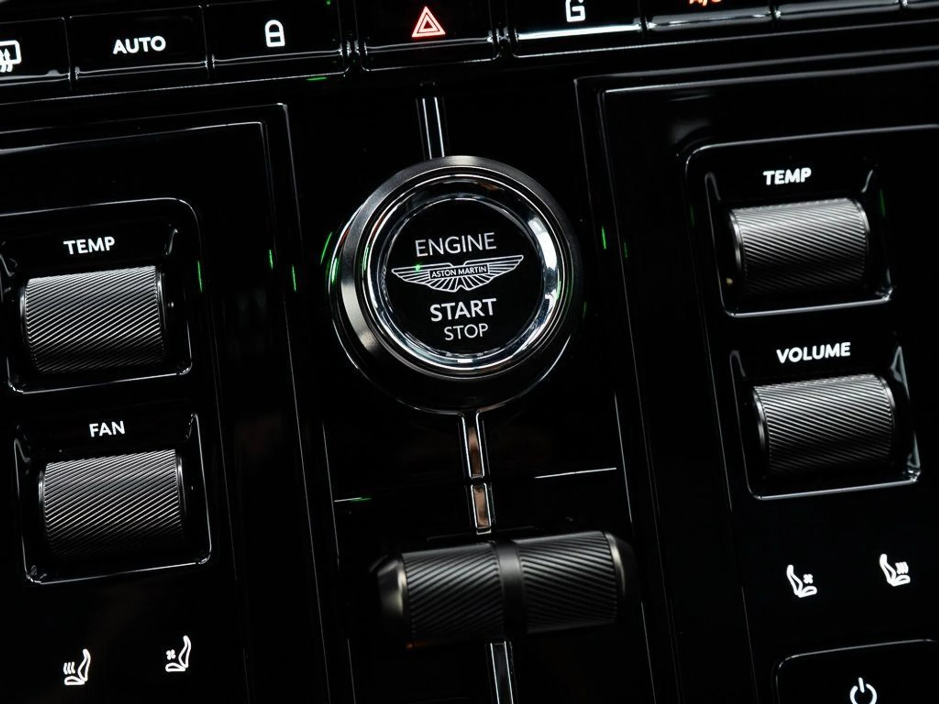 mph030_4008593994_b992f2751efd1b0e5871895936e81608_fa0d9bf35b