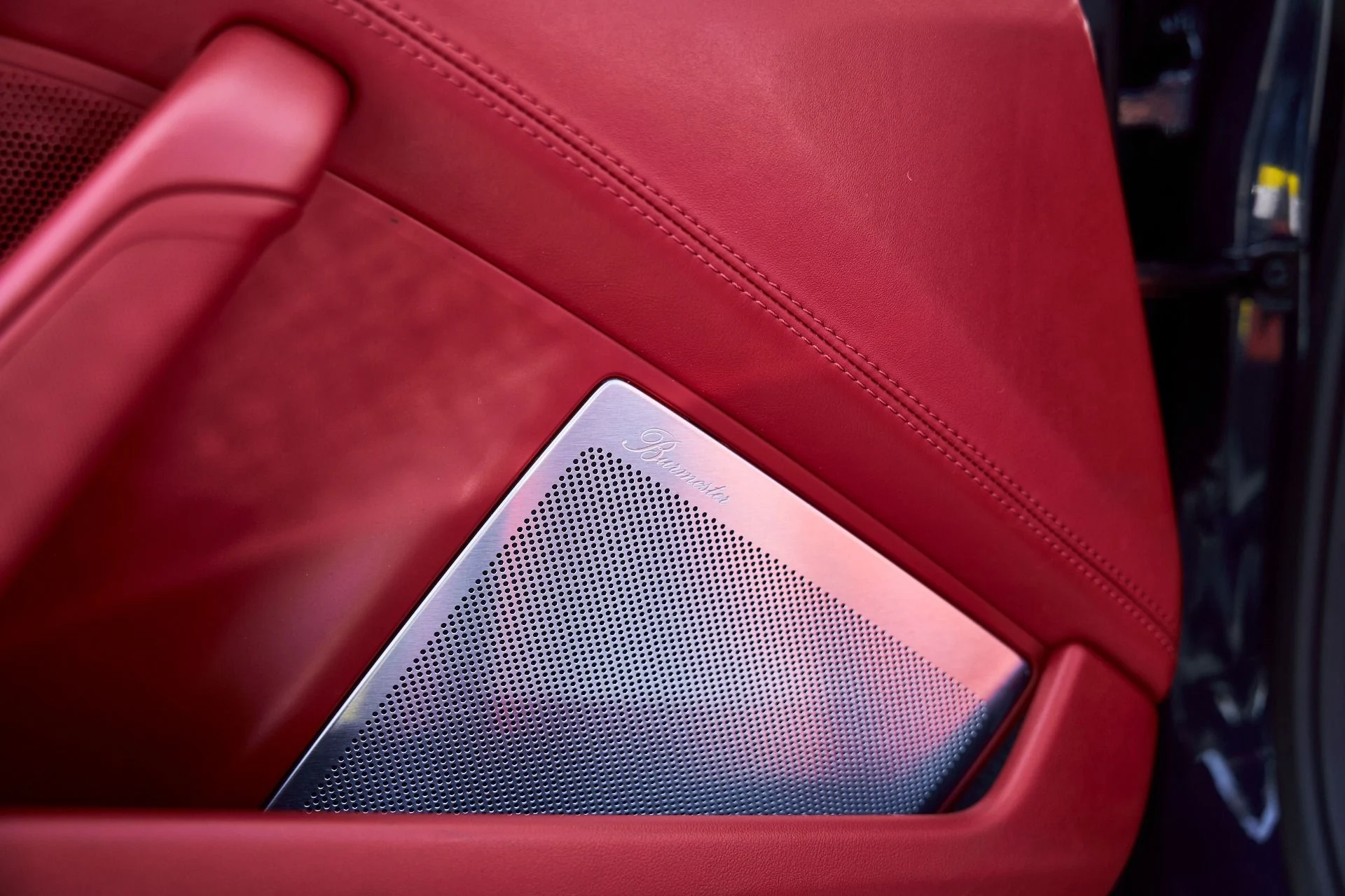 mph030_4010993378_Used_2021_Porsche_911_Turbo_S_1767839077_c55b38cc99