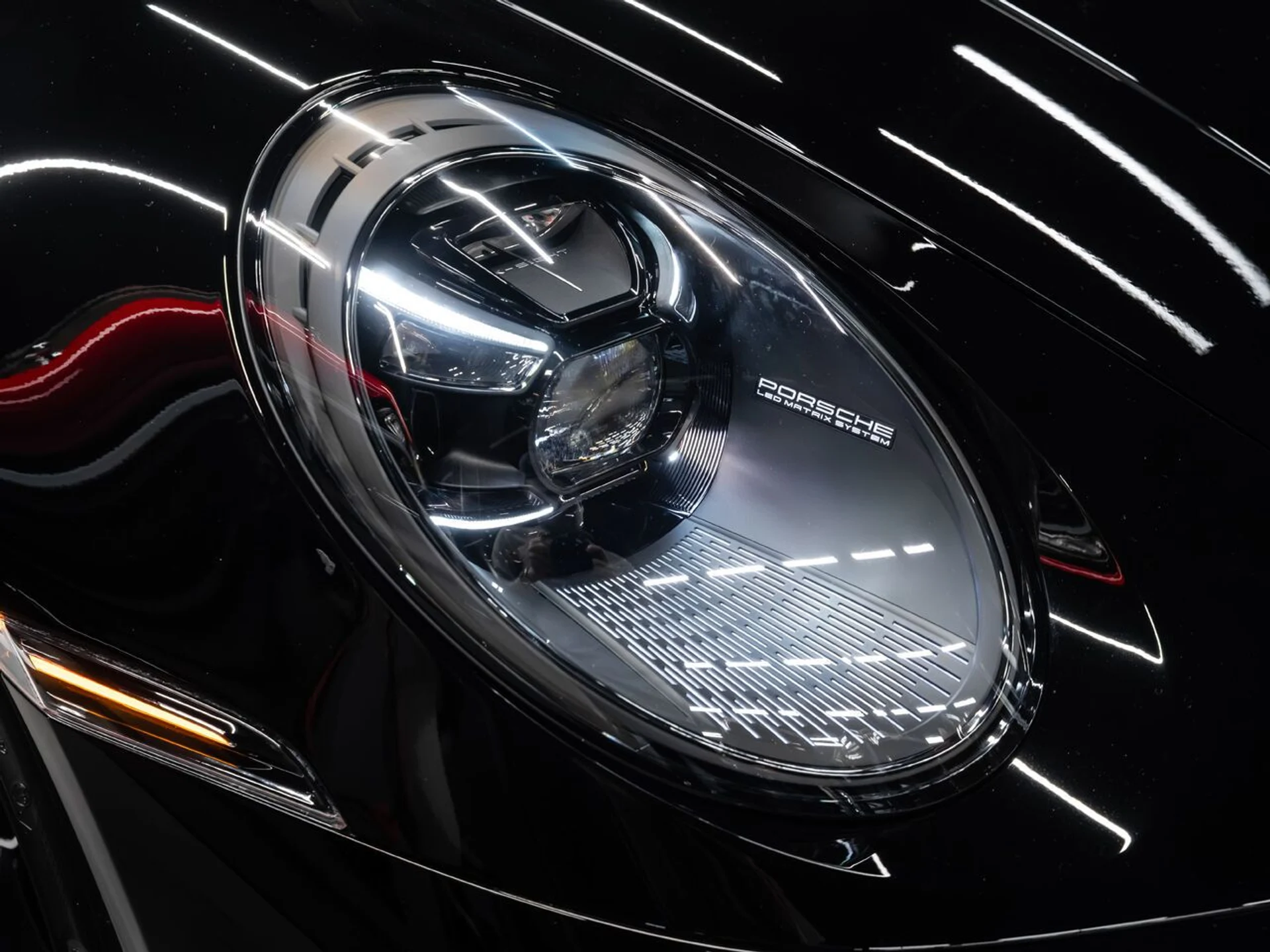 mph030_4019231596_porsche_911_2022_49c3cecf25