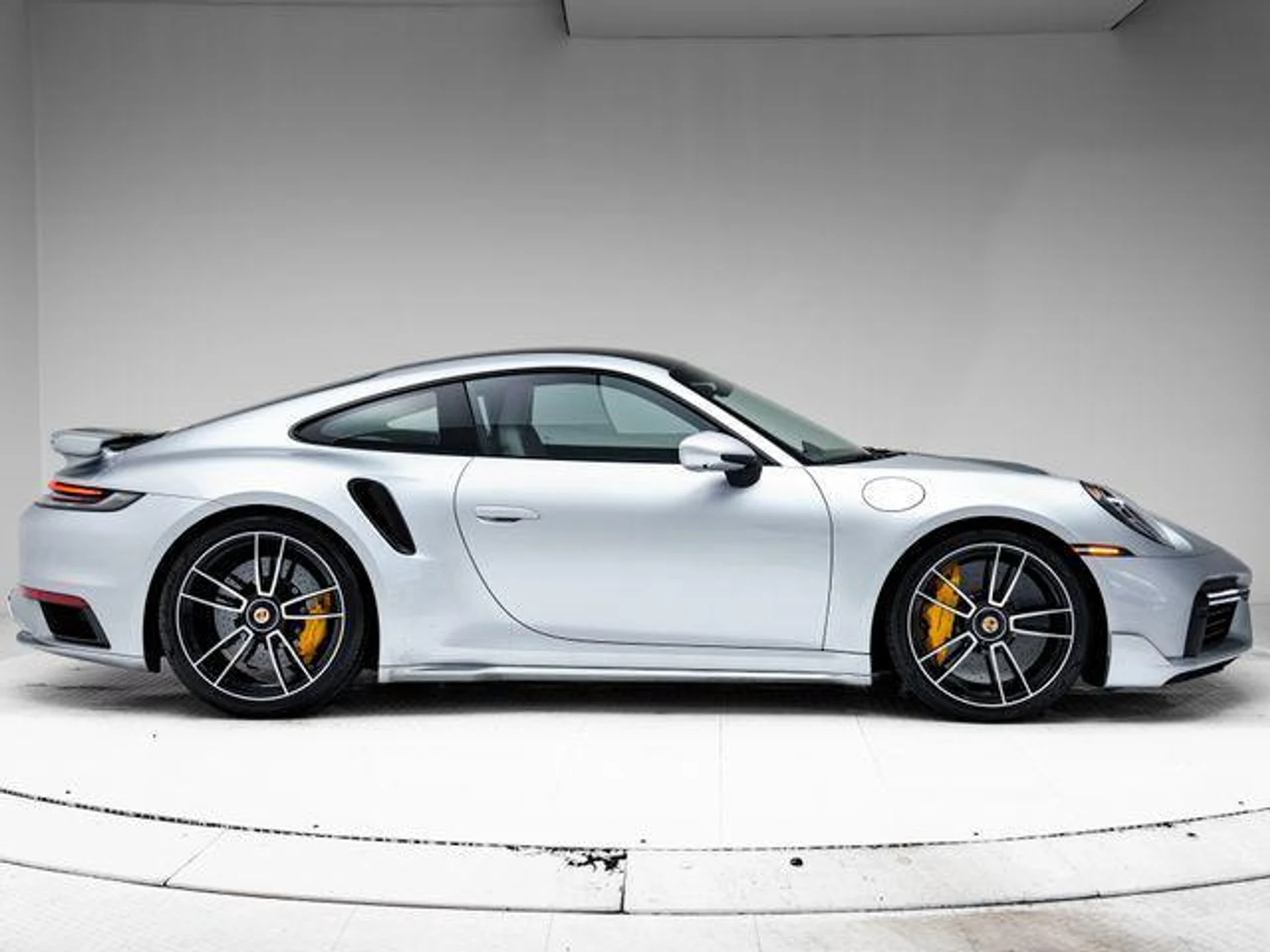 mph030_4022882475_N6s_Va2l_A3_Nt_Bwr_YE_Yh_Tr_Uf2sufk_eb4de141dd