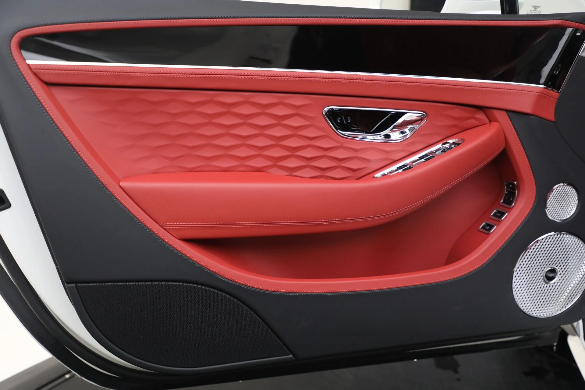 mph030_403301194_New_2025_Bentley_Continental_GTC_Speed_7d5507fda4