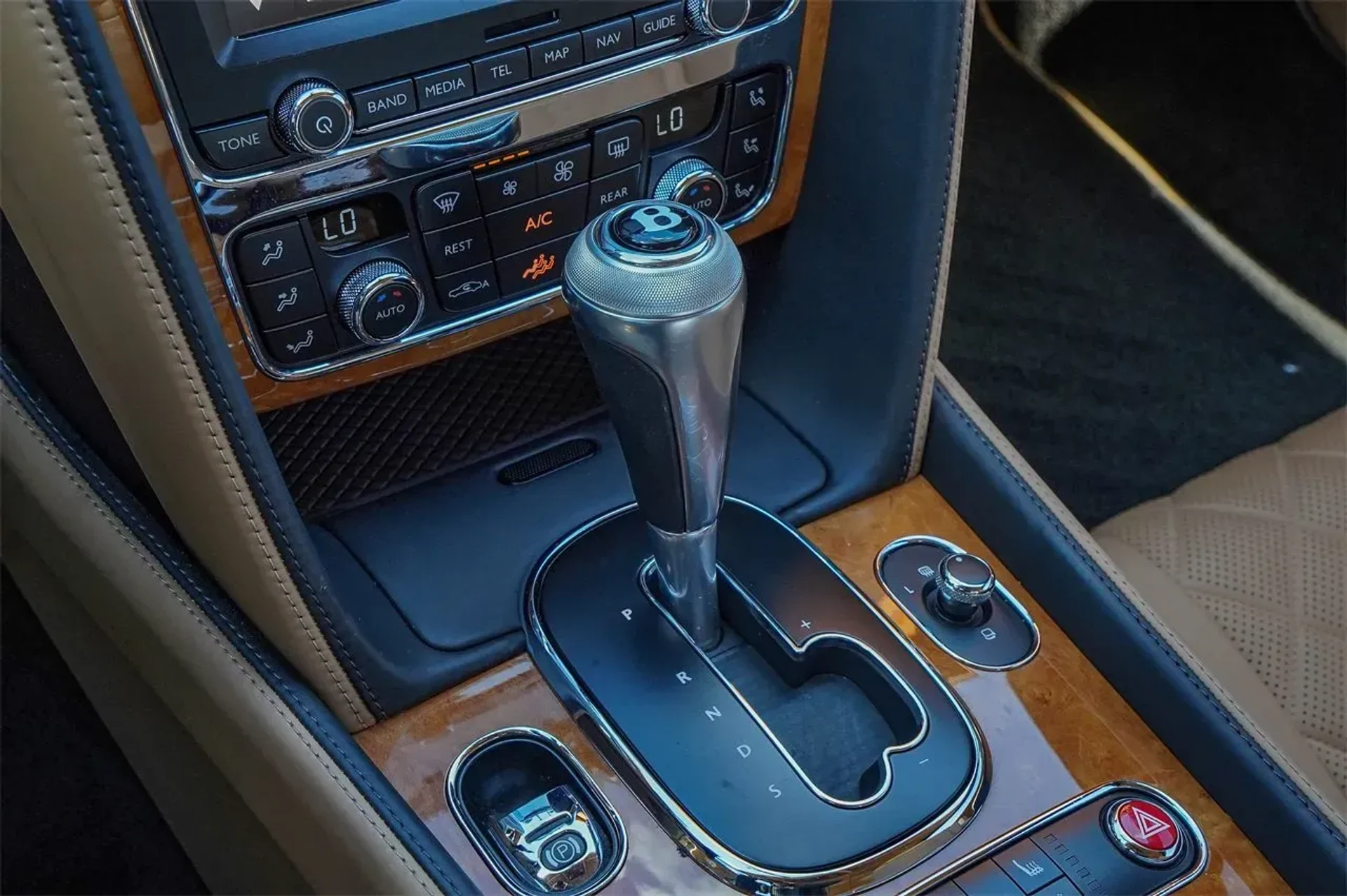 mph030_4041925900_9c8be5b9a35146d99d6456b58cf7810b_1fe7ecb4e4