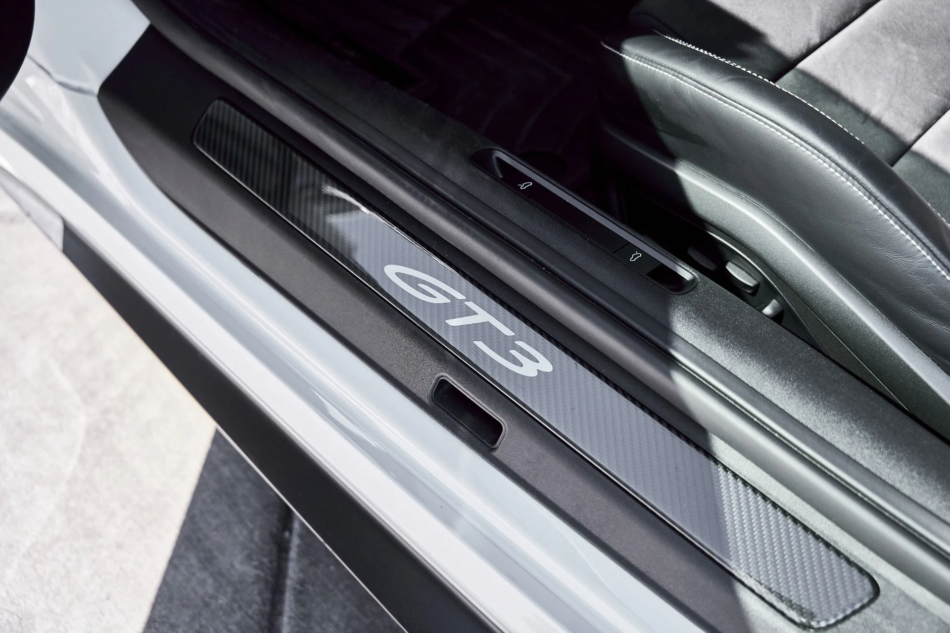 mph030_4042196283_Used_2022_Porsche_911_GT_3_1773348904_cb8ff6b2a4