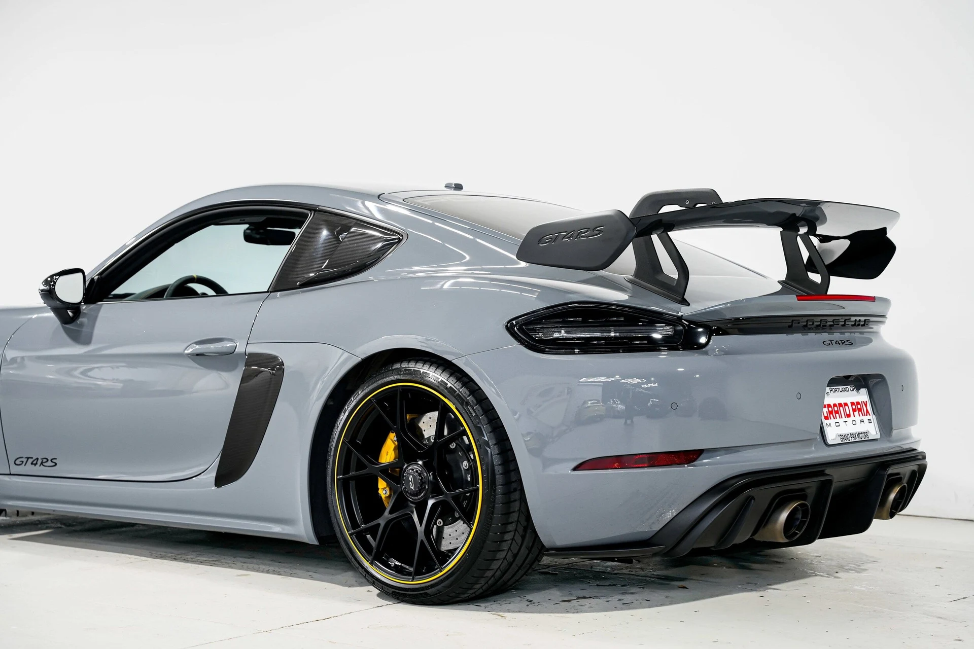 mph030_4047940190_9053242b7046758d0b25a17f164de3e9x_70e2199f51