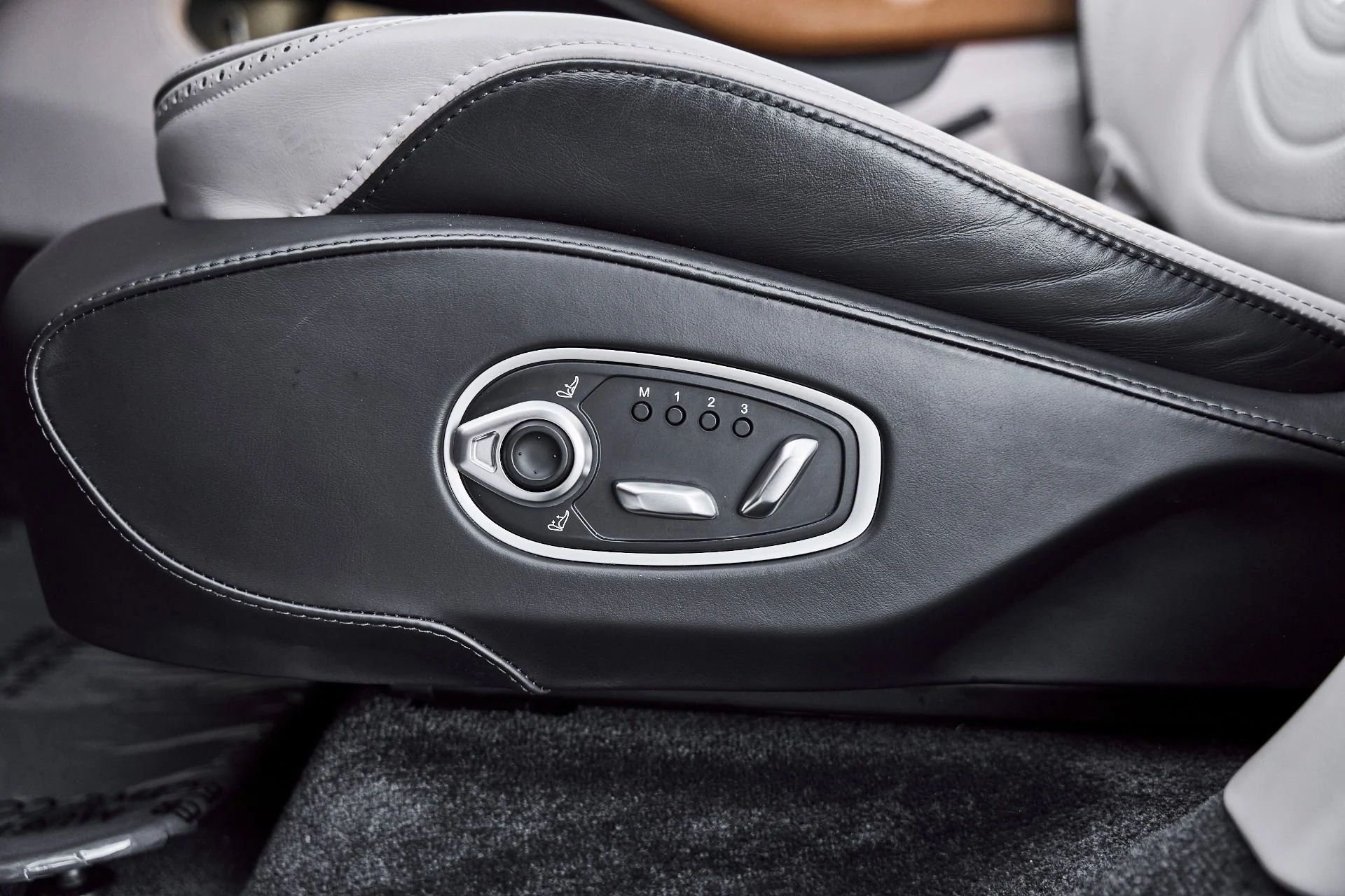 mph030_4049111324_Used_2023_Aston_Martin_DBX_707_1774652392_b200d09789