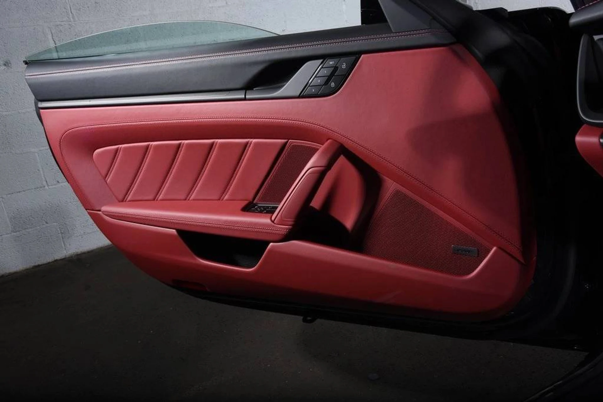 mph030_405363716_072747b4caa396de6e085659eb70ccf1x_11a8187f01