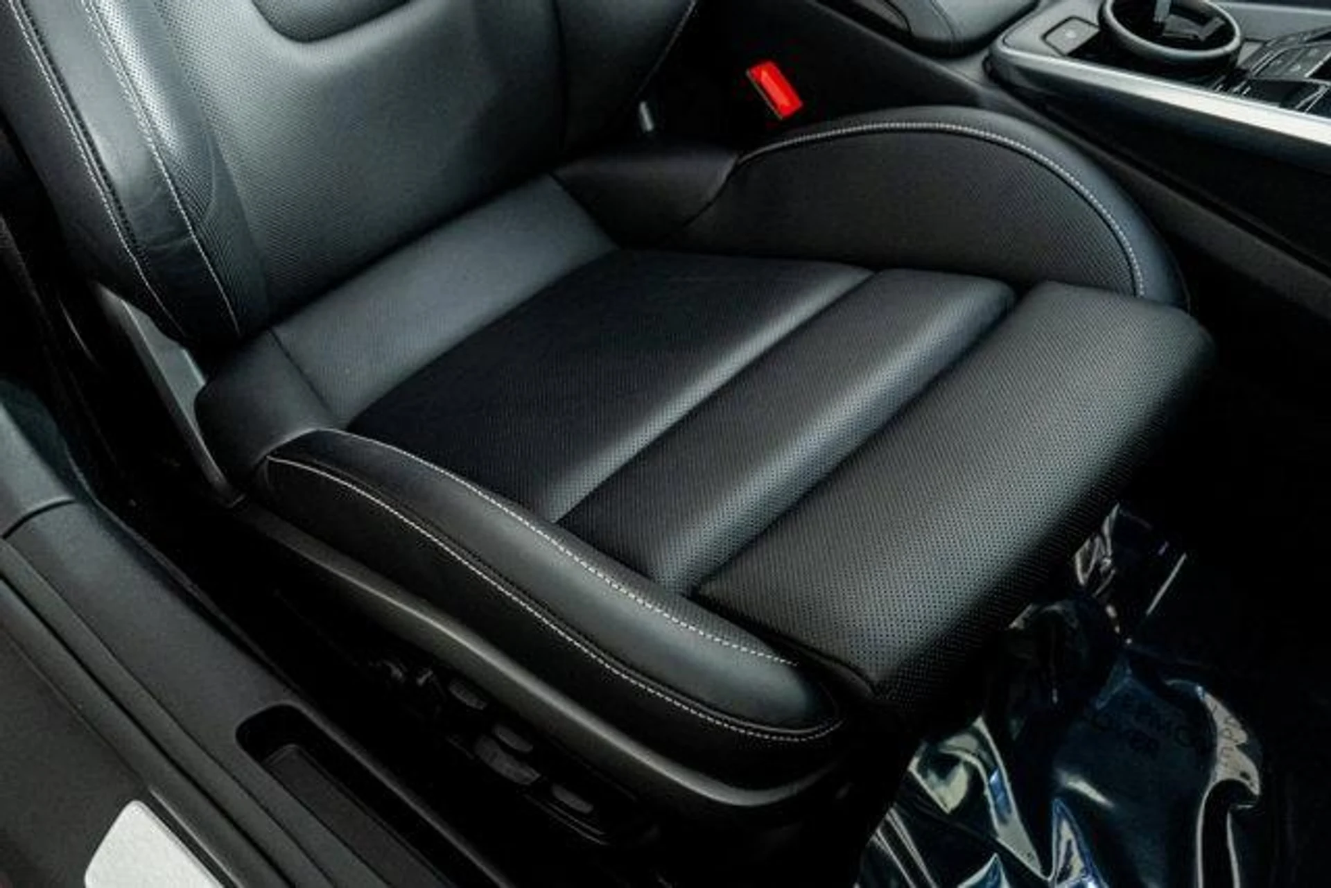 mph030_4058621632_M_Kx_Fr_Us_B_kbm_FJ_1_K6pf_H_Kp_Lg_Xi_E_f8f053c2e2