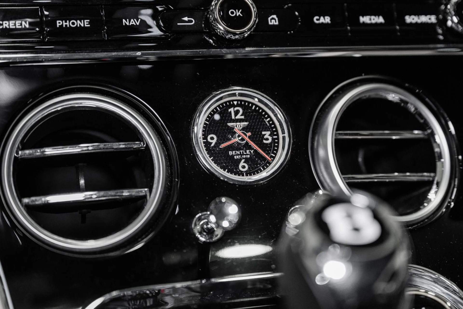 mph030_4059549985_Used_2021_Bentley_Continental_GT_V8_1769141649_6a7fbdaa16