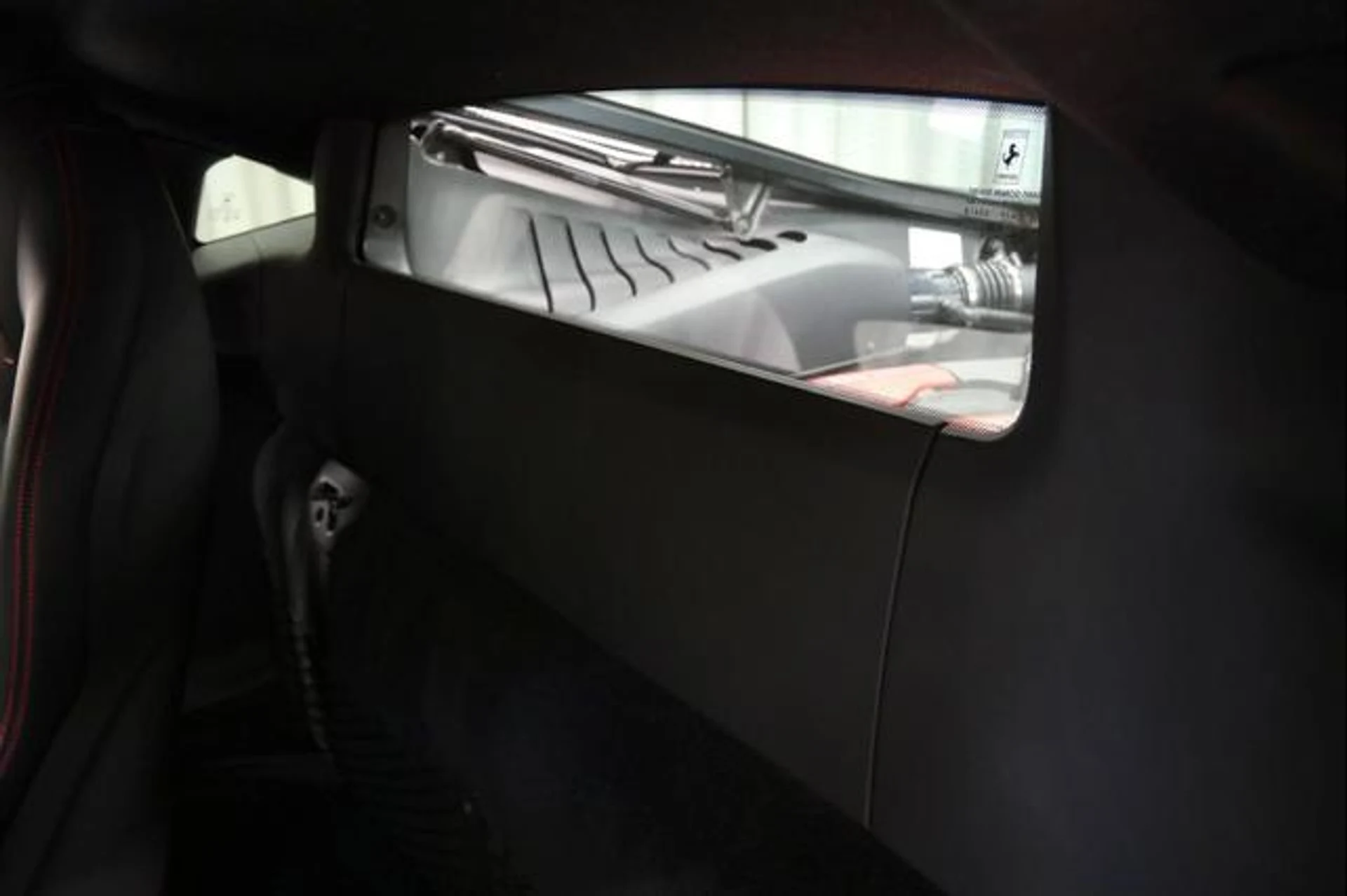 mph030_4065595010_P_Tn_OC_1_I_Ugz_Dc_M_Ud6_Sbd_O_Cij_EL_8k_c7ddec861f