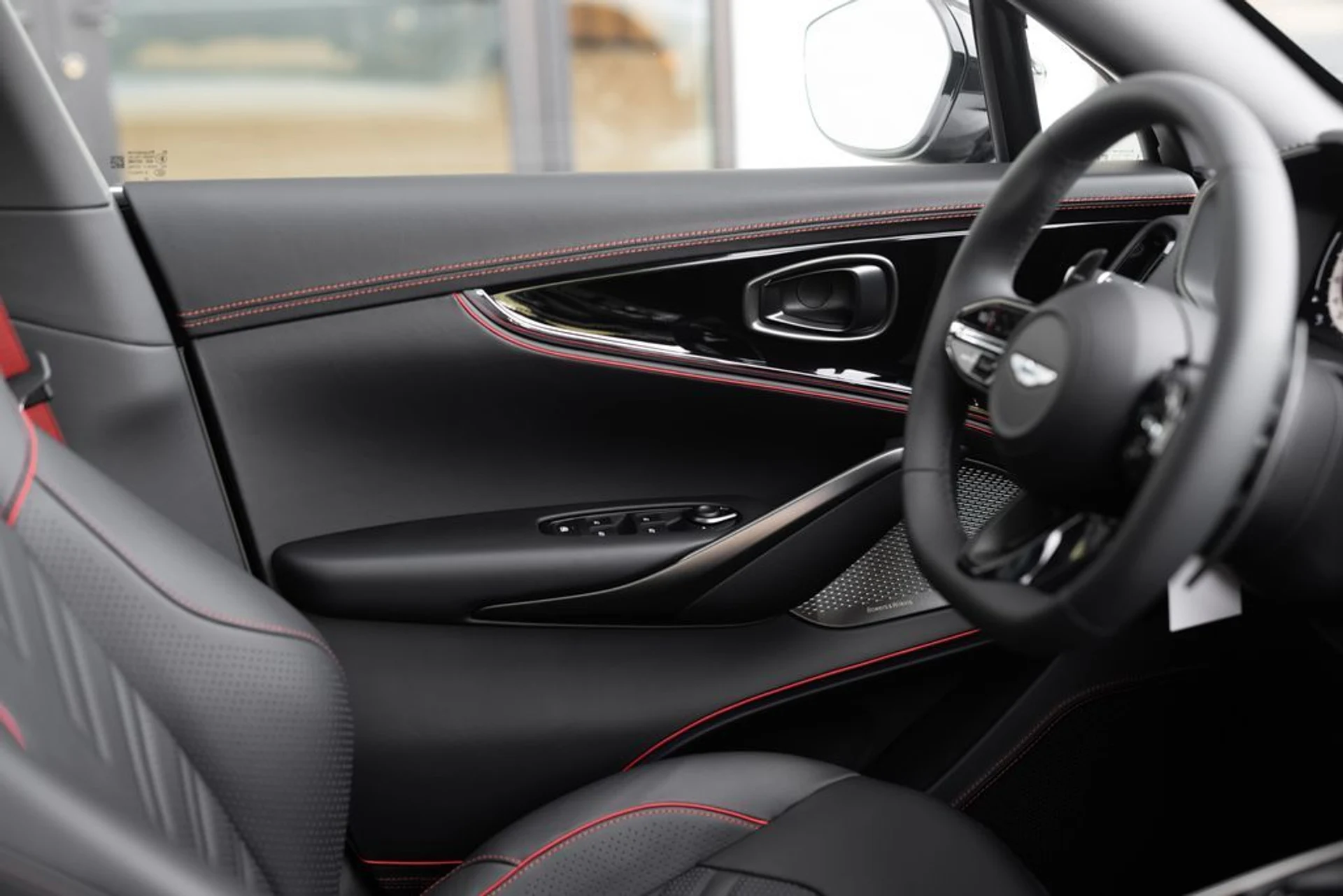 mph030_4065905606_2a8a72db2339e155968359549472b288x_304fd9efab