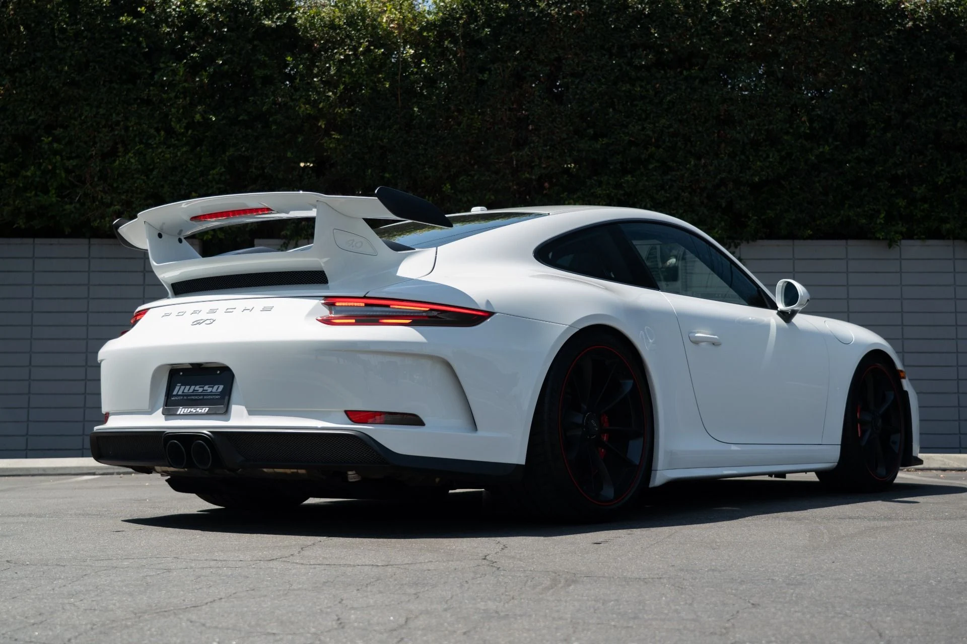 mph030_4072037487_Used_2018_Porsche_911_GT_3_1756851687_36869cb181