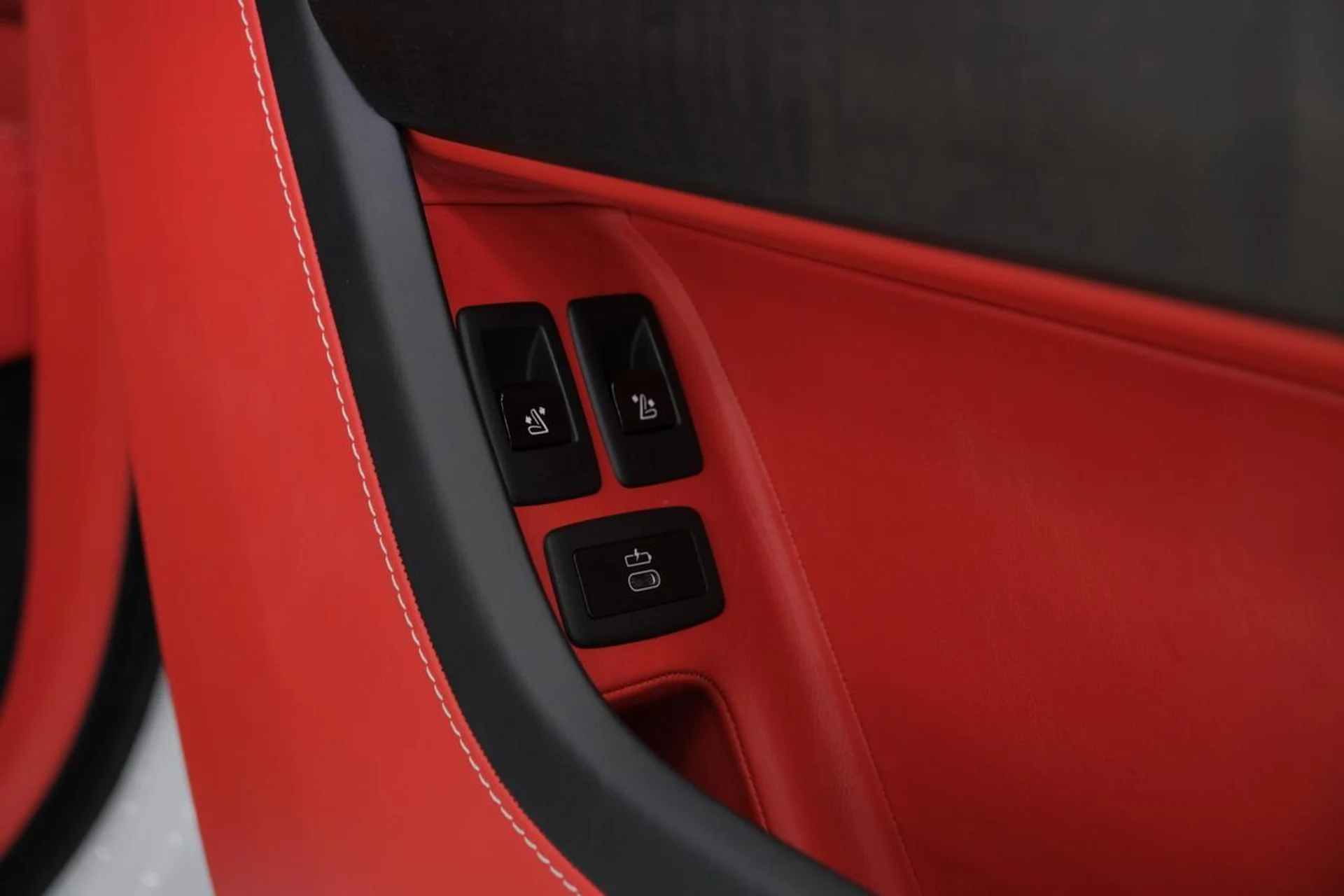 mph030_407706871_26db562cece73110ffb1eaa9f8a6d528_1930a4f047