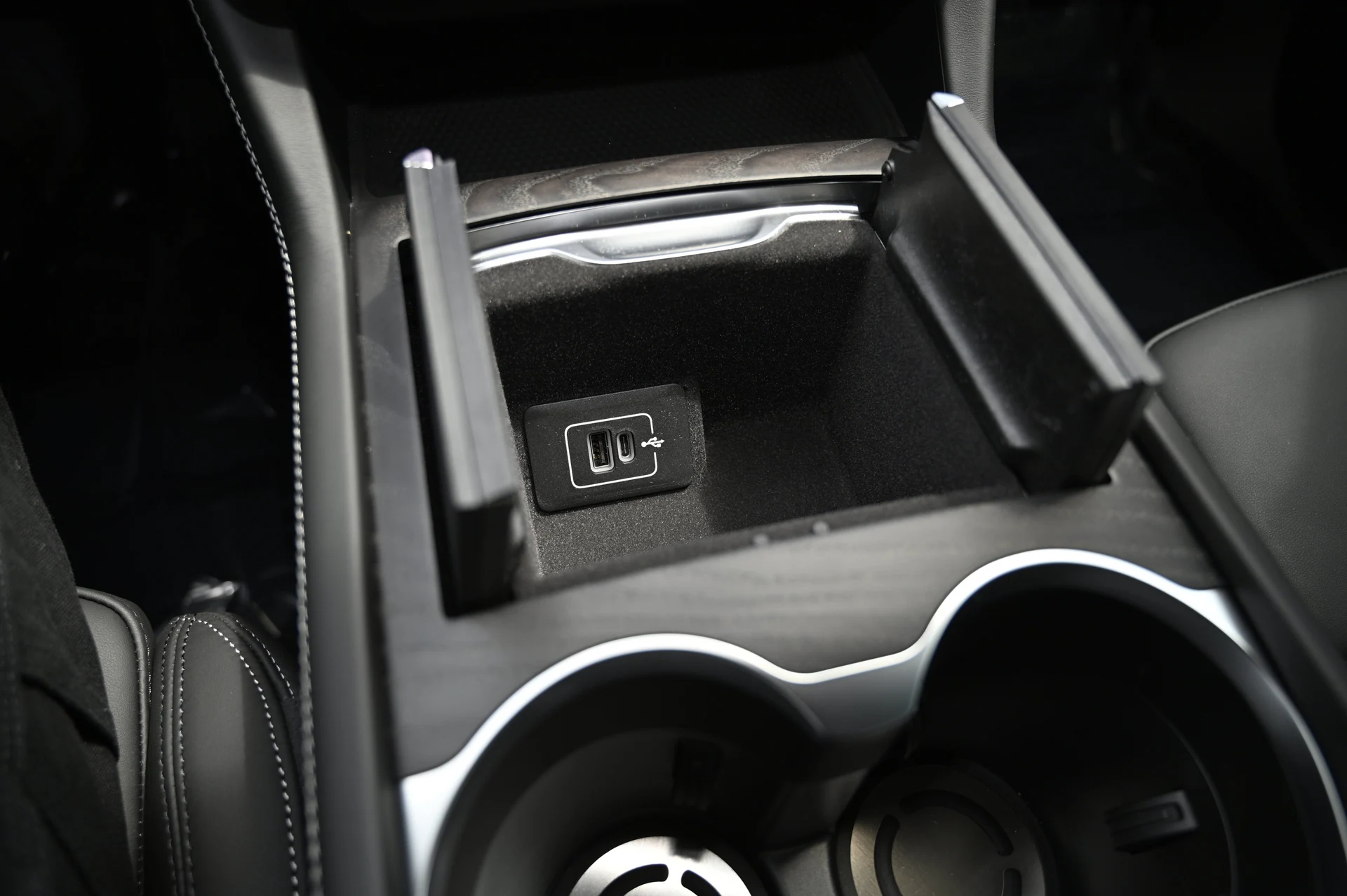 mph030_4079535504_87fd87b39f8b41ea9239cfff24f751b5_561ca3fb3b