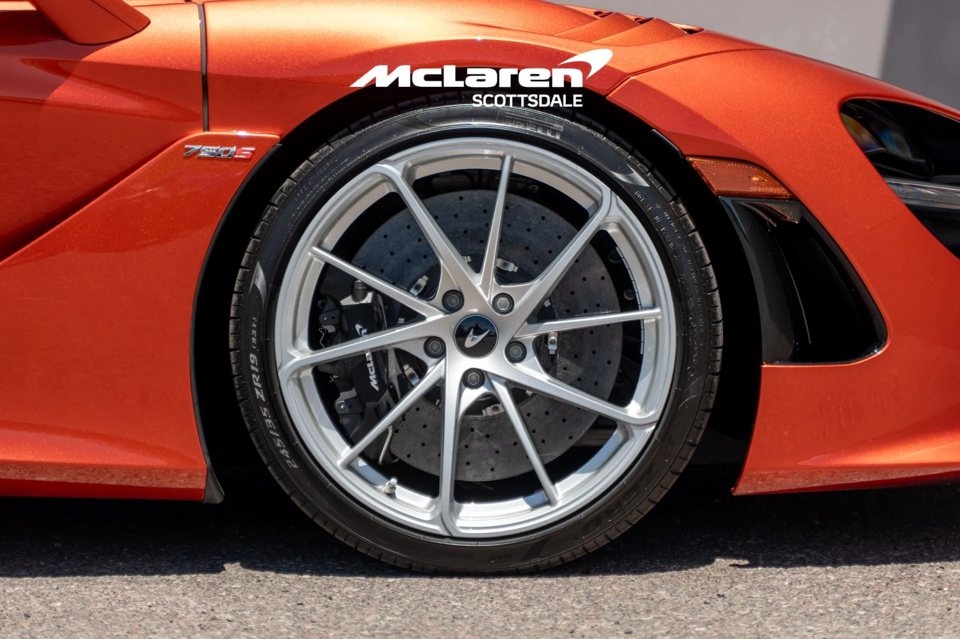 mph030_4095631400_Used_2024_MCLAREN_750_S_1781286155_49e0476455