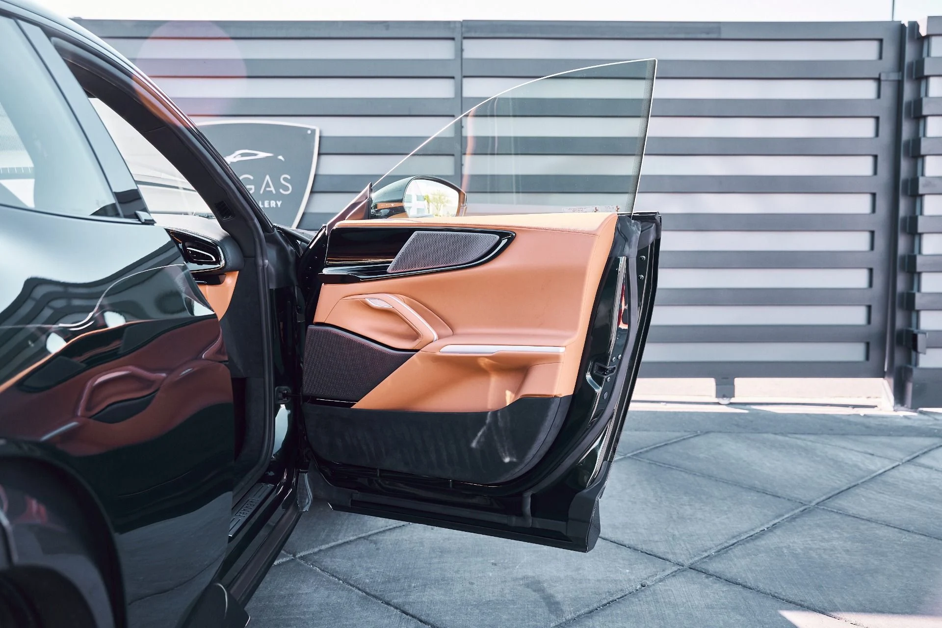 mph030_4096434702_Used_2026_Ferrari_Purosangue_1771462126_768456f97a