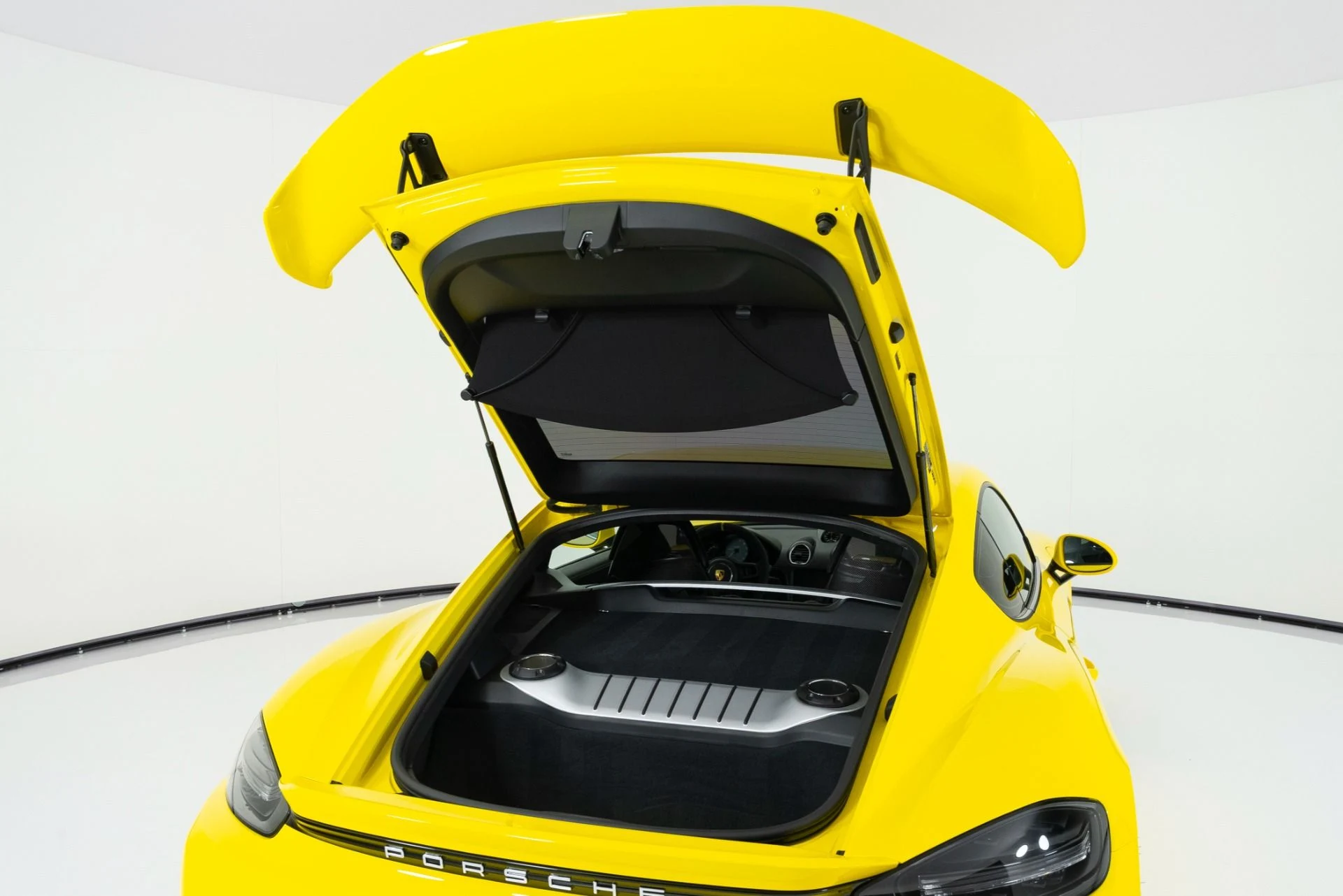 mph030_4108027_Used_2022_Porsche_718_Cayman_GT_4_1769546035_98f32f4794