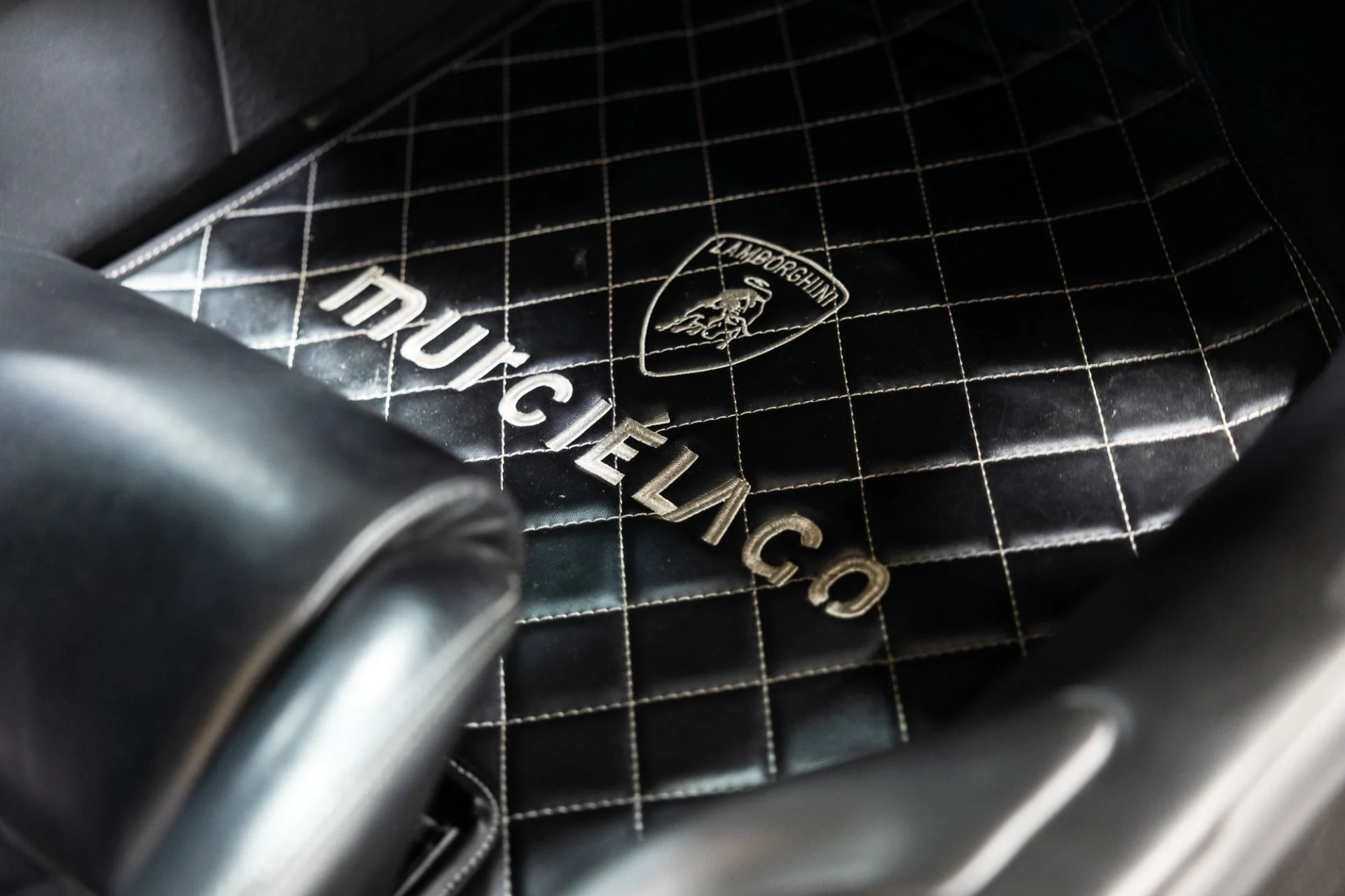 mph030_4114626001_Used_2007_Lamborghini_Murcielago_LP_640_6_SPEED_RWD_CONVERSION_CARBON_CERAMIC_BRAKES_1763246721_4441cc207b