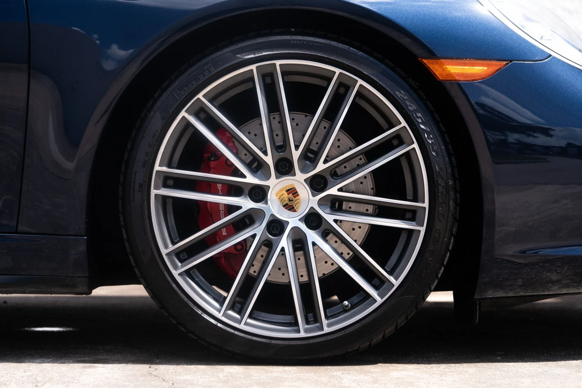 mph030_4118898675_Used_2019_Porsche_911_Targa_4_S_1759788578_2df8d6726a