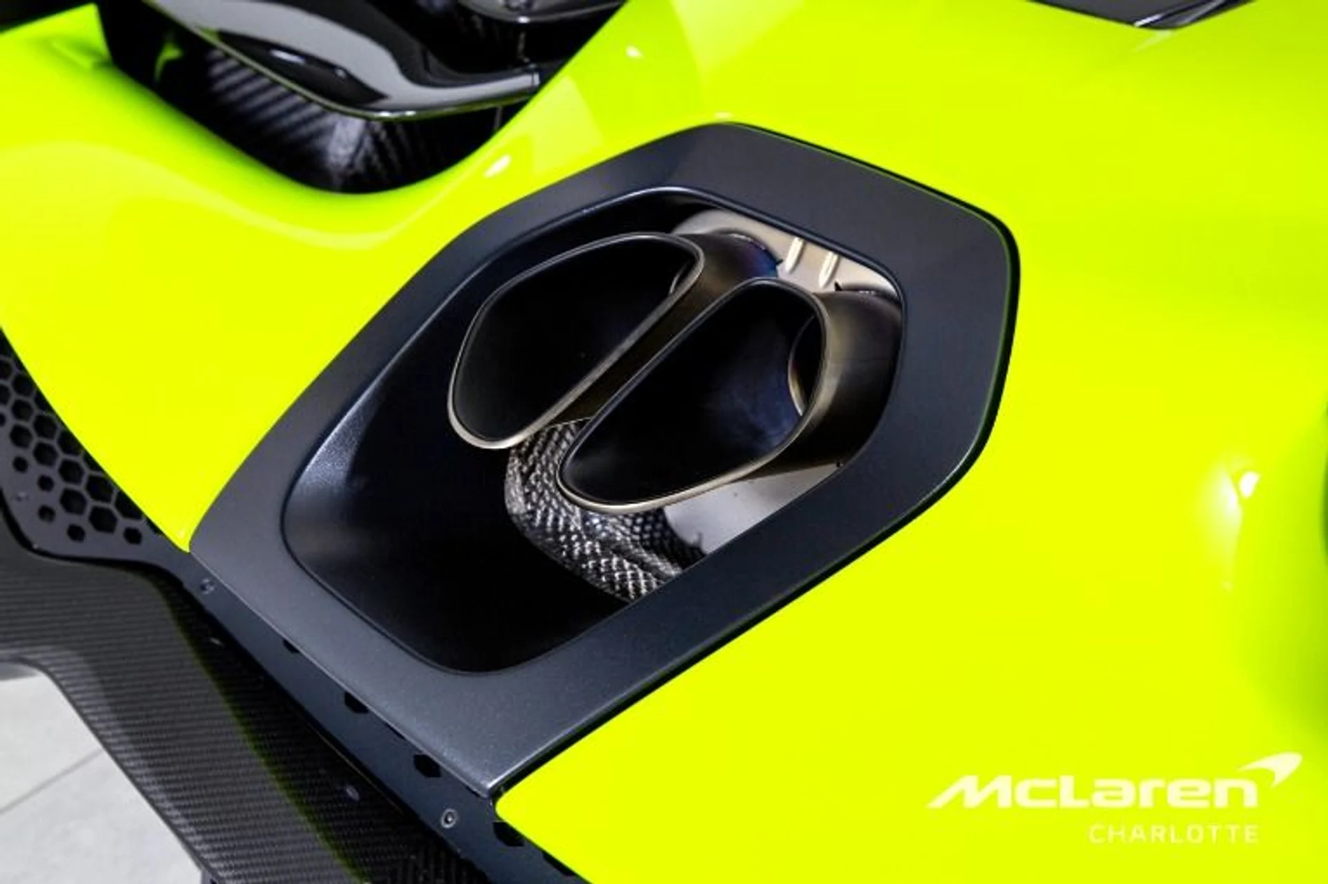 mph030_4124178068_Used_2019_Mc_Laren_Senna_8afb394132