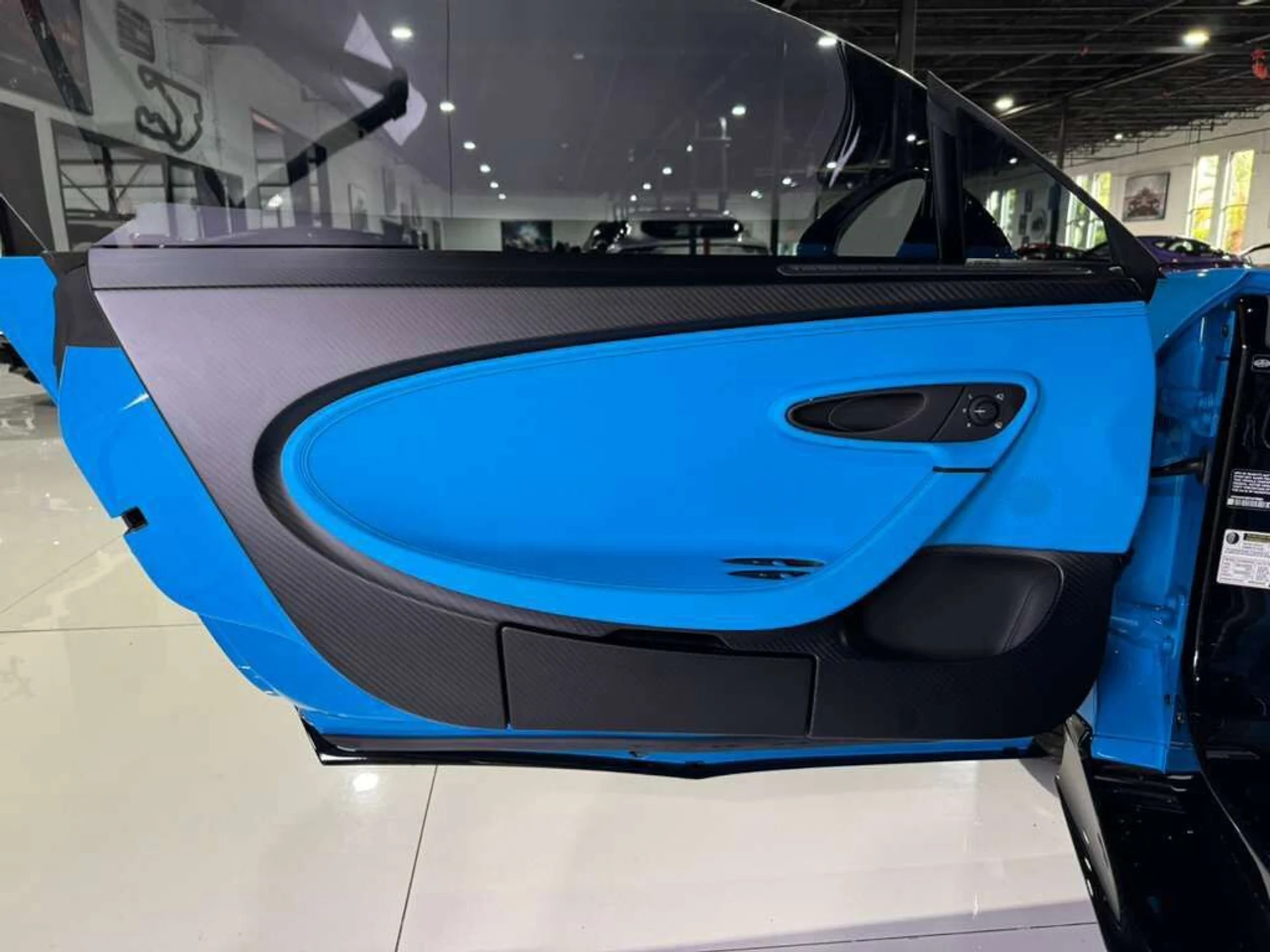 mph030_4128353826_396402df15436cc1295f3519c62a9bd8_772a8442cd