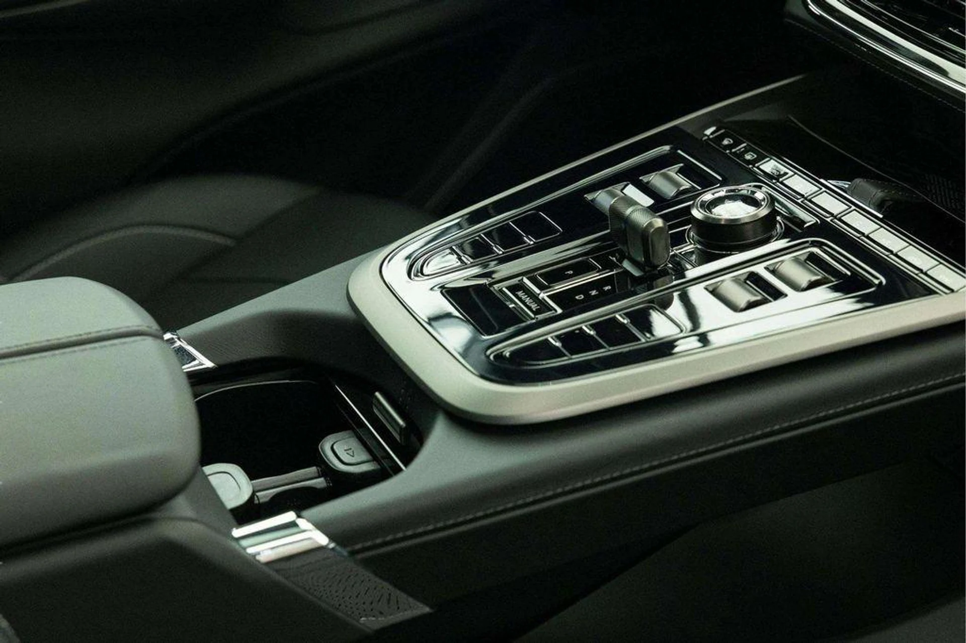 mph030_4130688942_V6_B_Jqt_V4_A_Uc_Bhq_S_Pbx_3c_JU_Adpo_d313fc1939