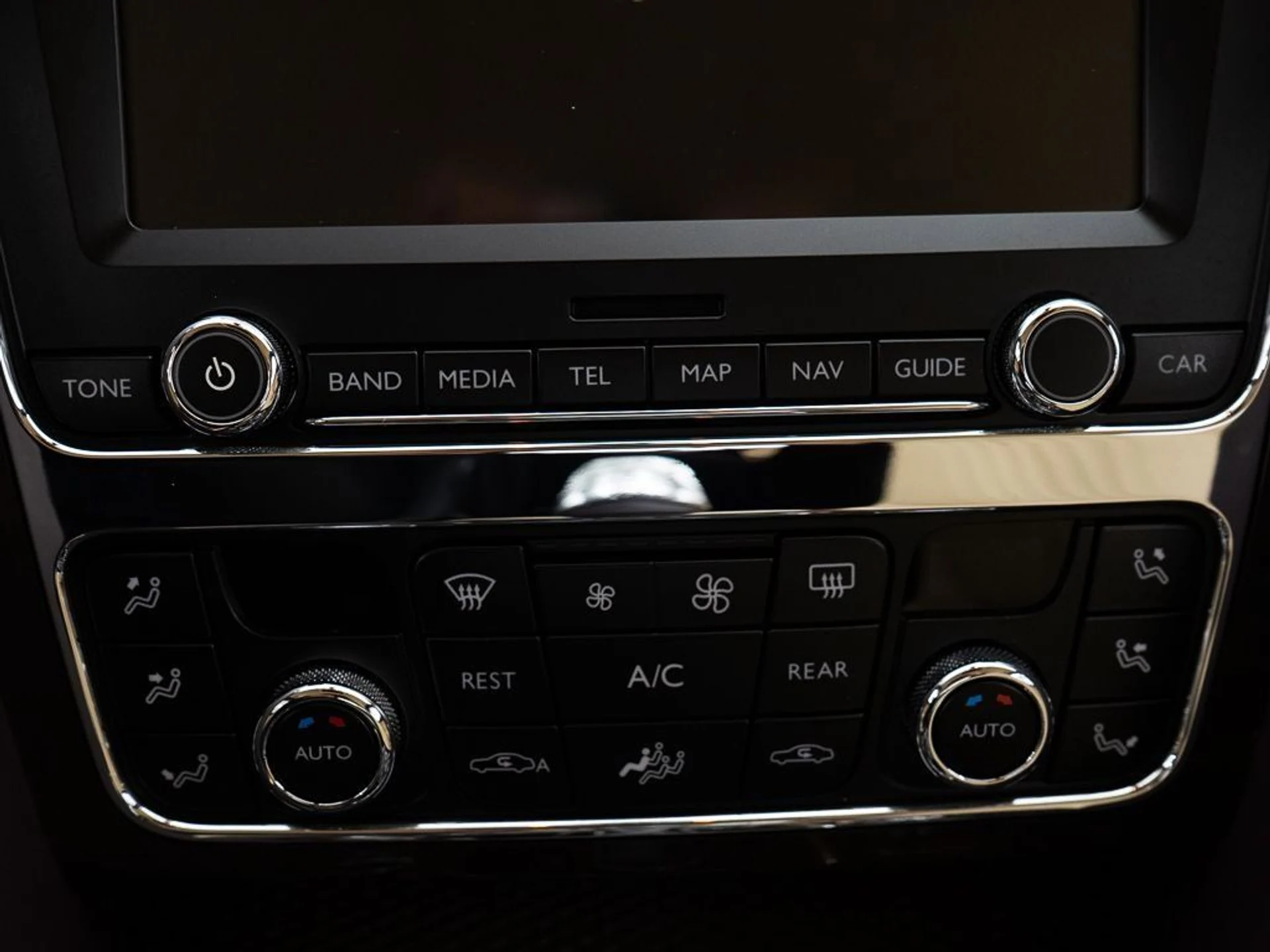 mph030_4137815382_941ffafa526e171bb9b88437e223b440_c2d8738a84