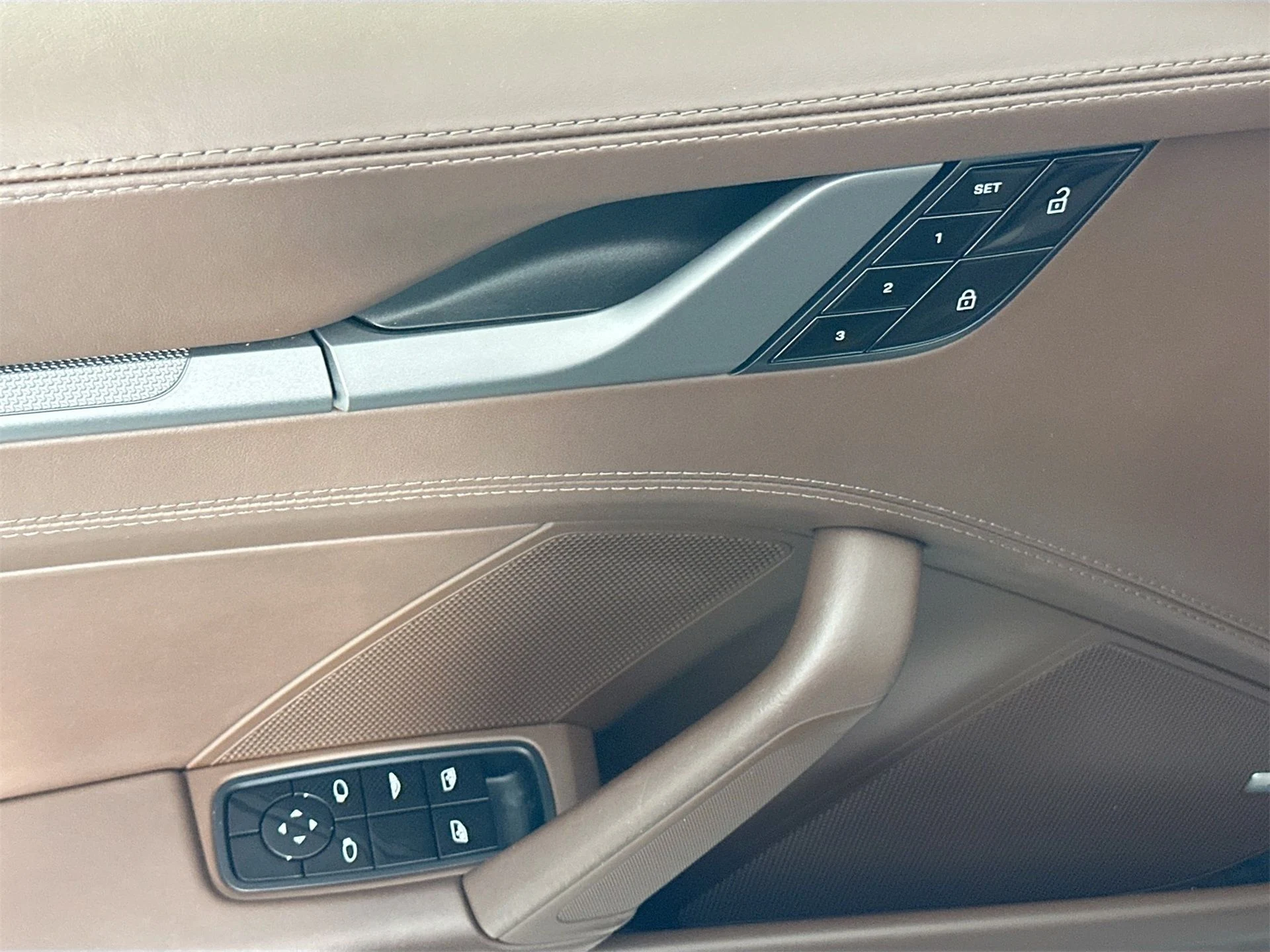 mph030_4138672863_e57dfe0c8b62728b4d6c5780cd6bd5fa_52111084db