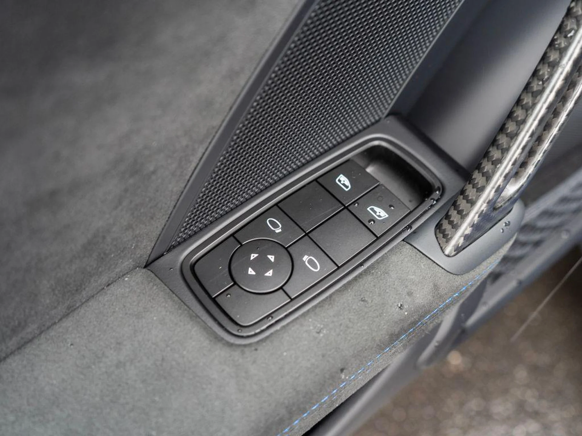 mph030_4142477991_JR_Km5_J15x_Zvw_BN_1oog33_S_Xf_F9w_ceca4732bb