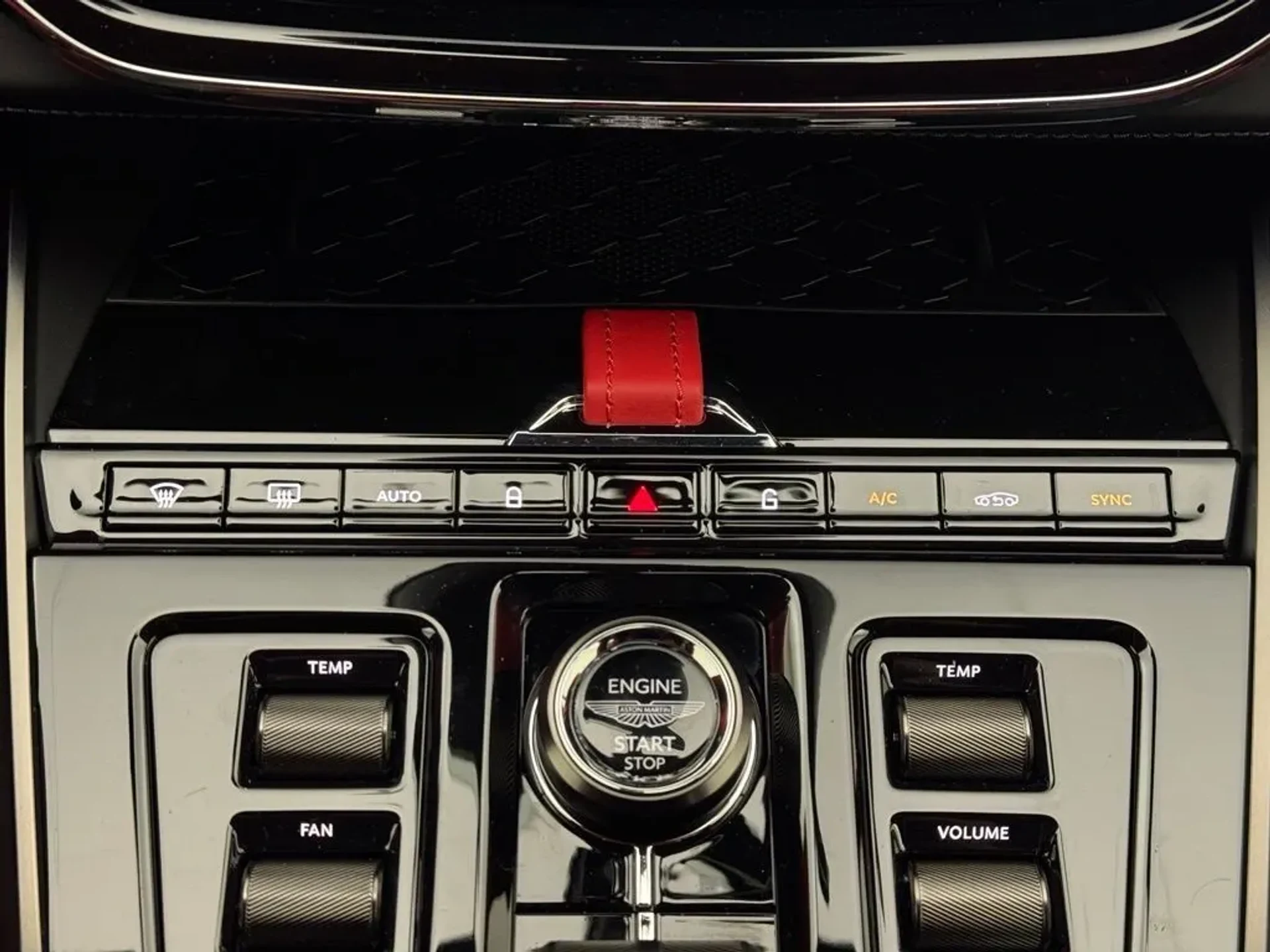 mph030_4145442606_a9jltz244muemgptrjwhvmns39sj_09c434e19b