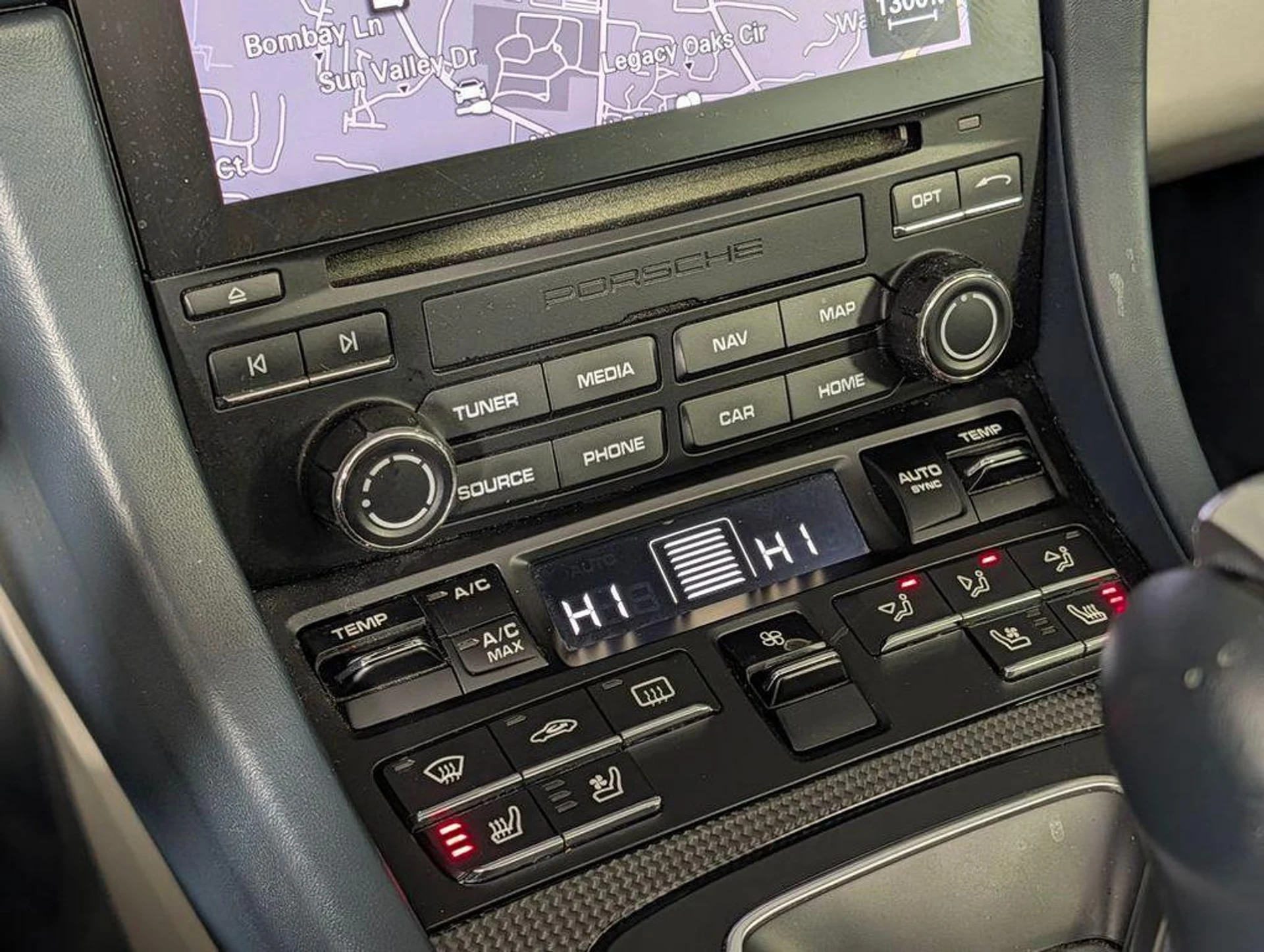 mph030_4145522800_Ayh02yr29jaf_J_No_Mxf_Oau_JW_55_R0_52674af582