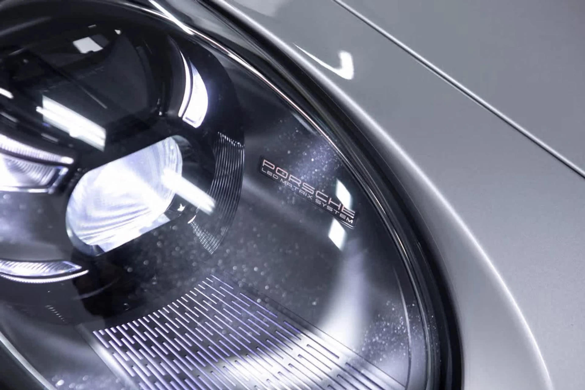 mph030_4146564682_3fb4cdd3483c955a2b8766008999f4dcx_d1eefaf527