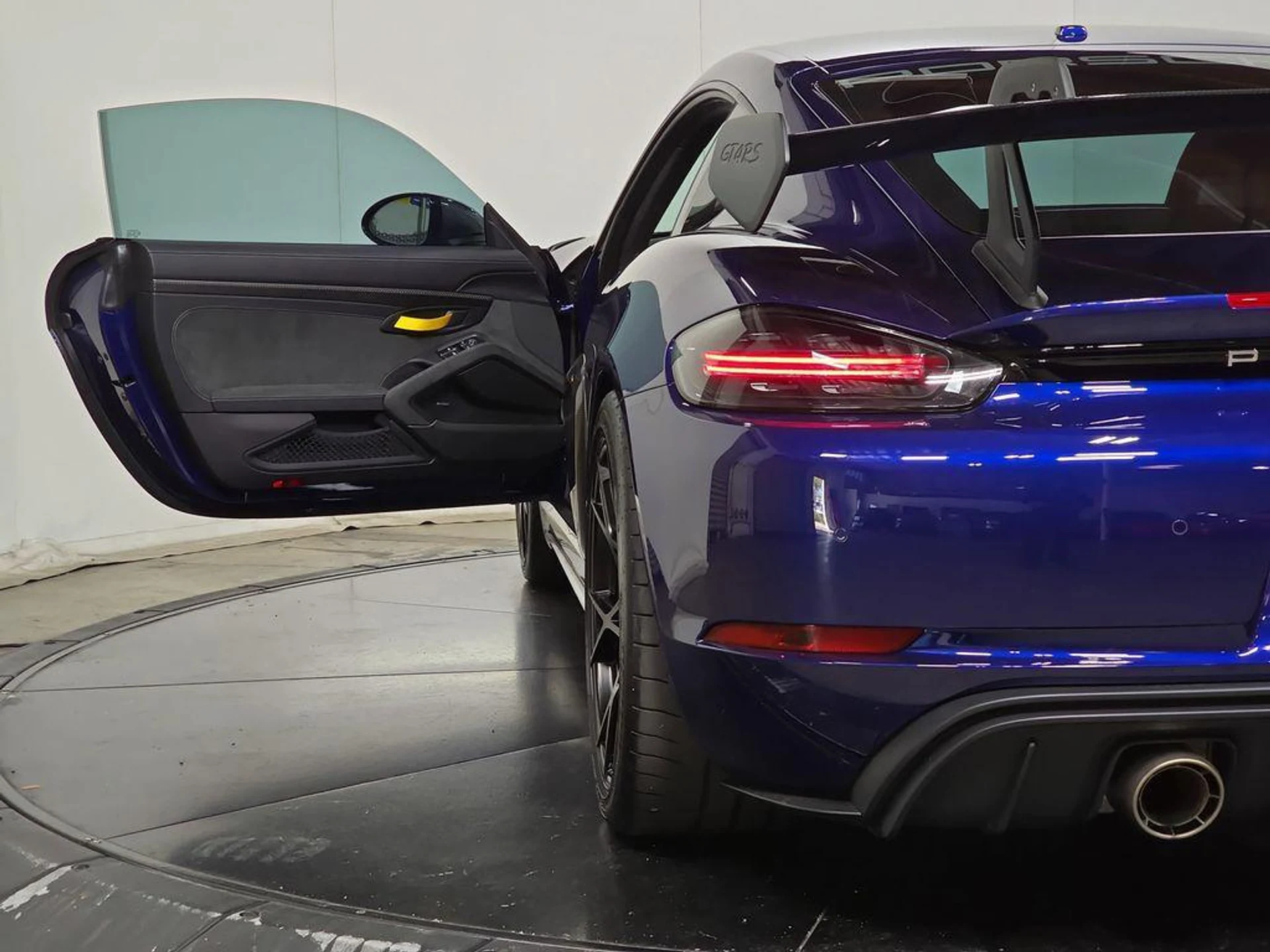 mph030_4153750288_vt_t_Yd_G5_Xbt_Wb_Iwrm_TLD_43_Cknw_I_2928c23590