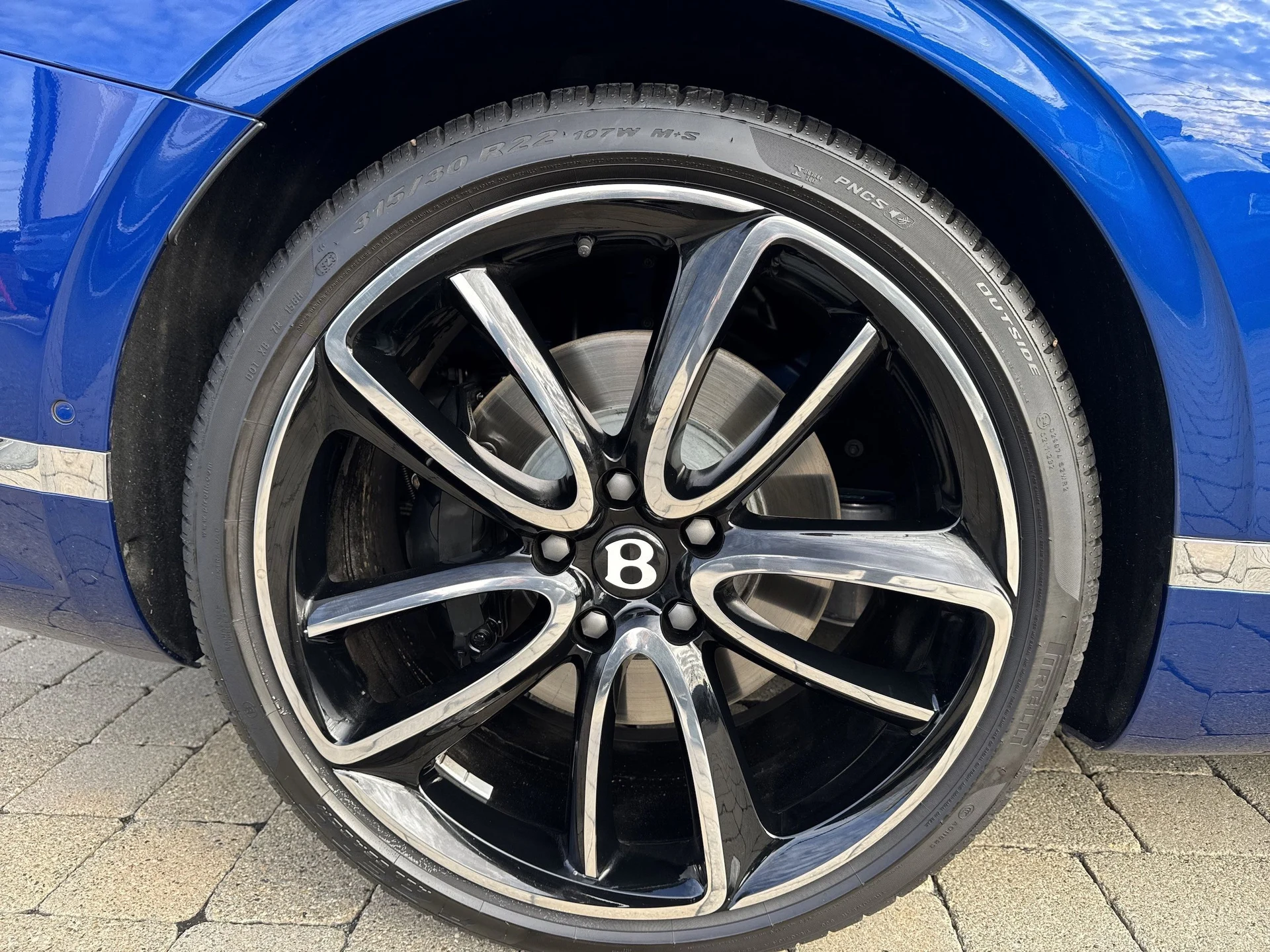 mph030_4165617779_826794961c3a2f49962ea008257b2b07x_31c73bf9ff