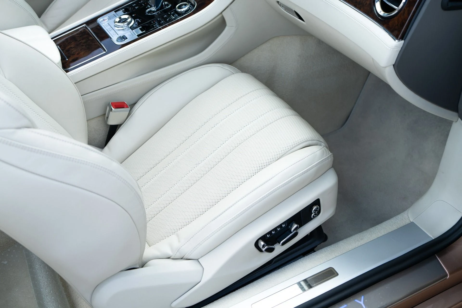 mph030_4177492352_Used_2022_Bentley_Continental_GTC_V8_1789509721_fd3037d3e2