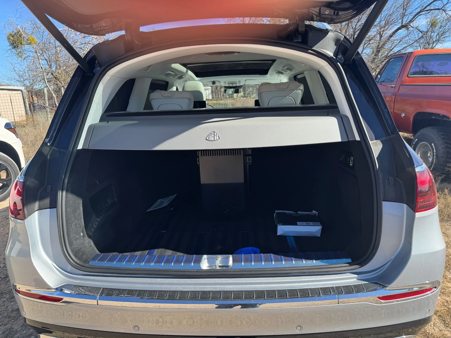 mph030_4190920221_Used_2024_Mercedes_Benz_GLS_Mercedes_Maybach_GLS_600_4_MATIC_1767127230_5da4dcd1a3