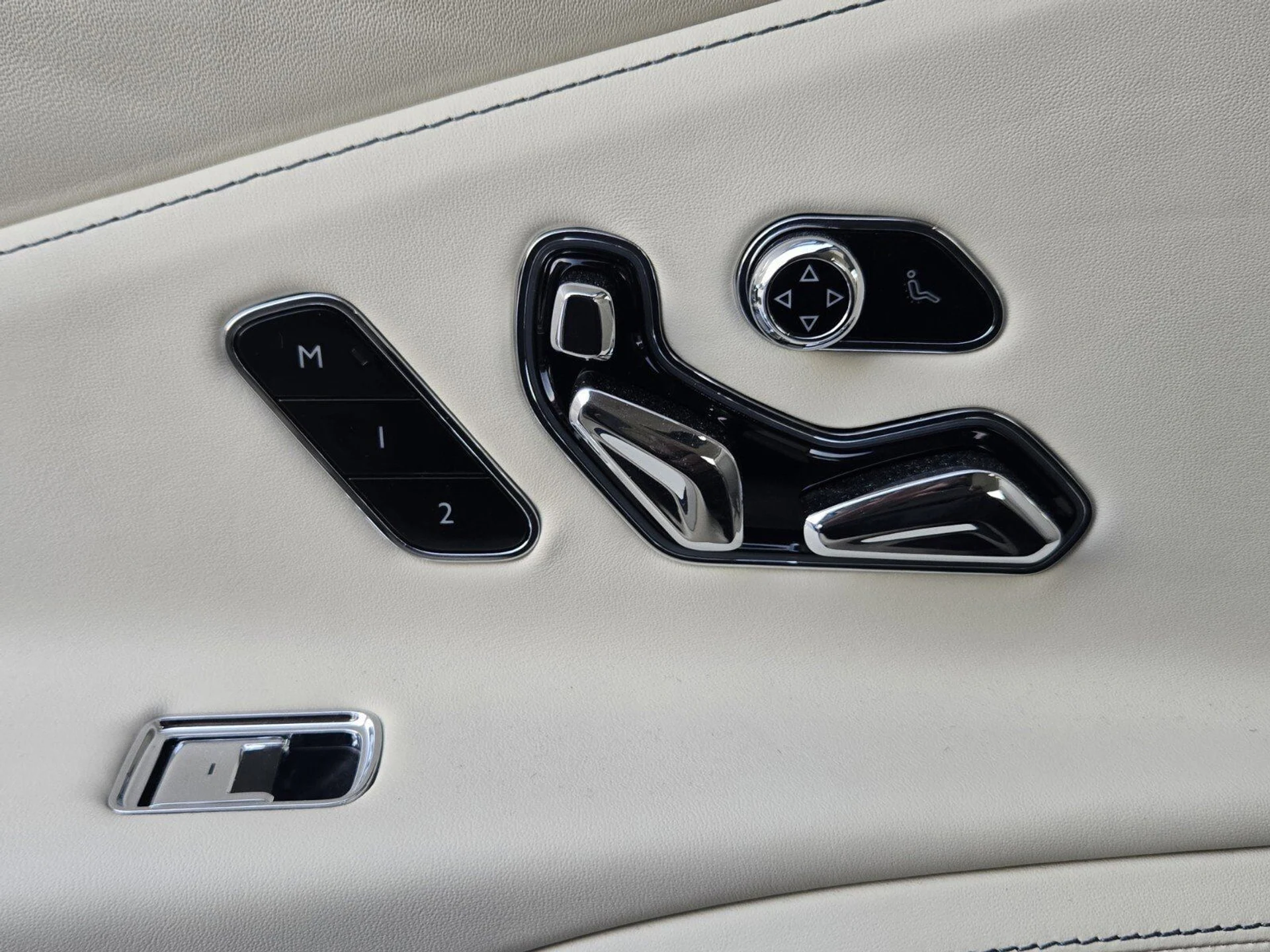 mph030_4192881519_bc1f31187ea0a460b3104677e250ded0x_2d5c6df3a1