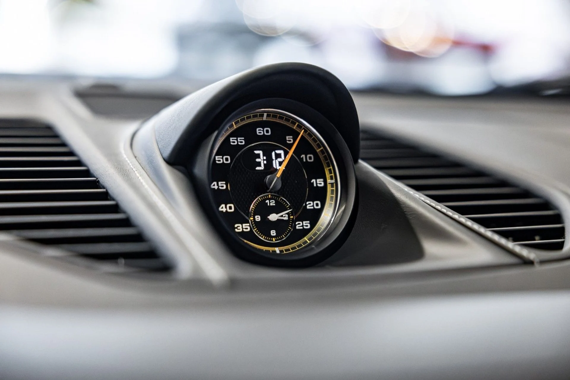 mph030_420198562_Ow_23aa6e2124