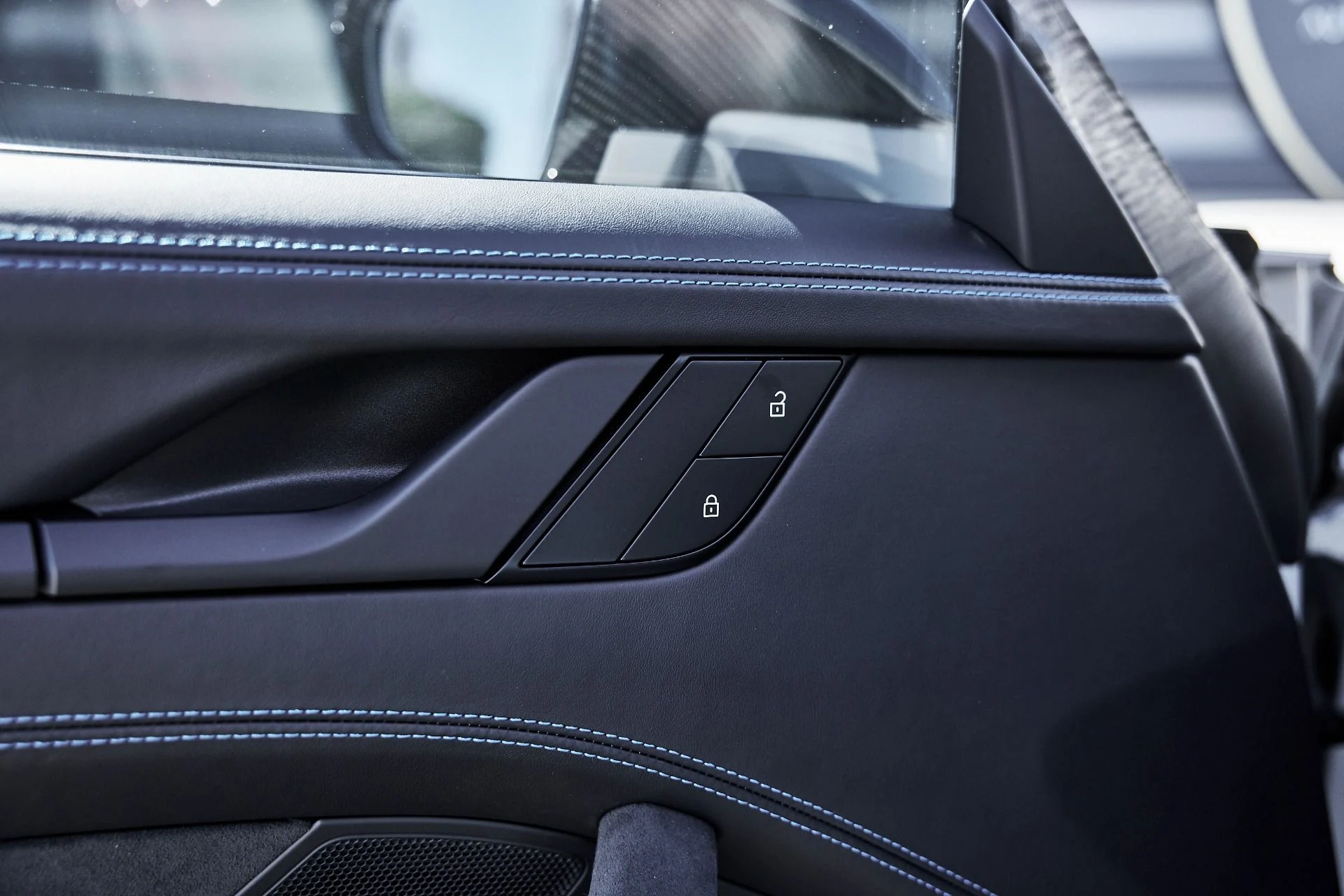 mph030_4203998951_Used_2024_Porsche_911_GT_3_1774056880_348fbd9aea