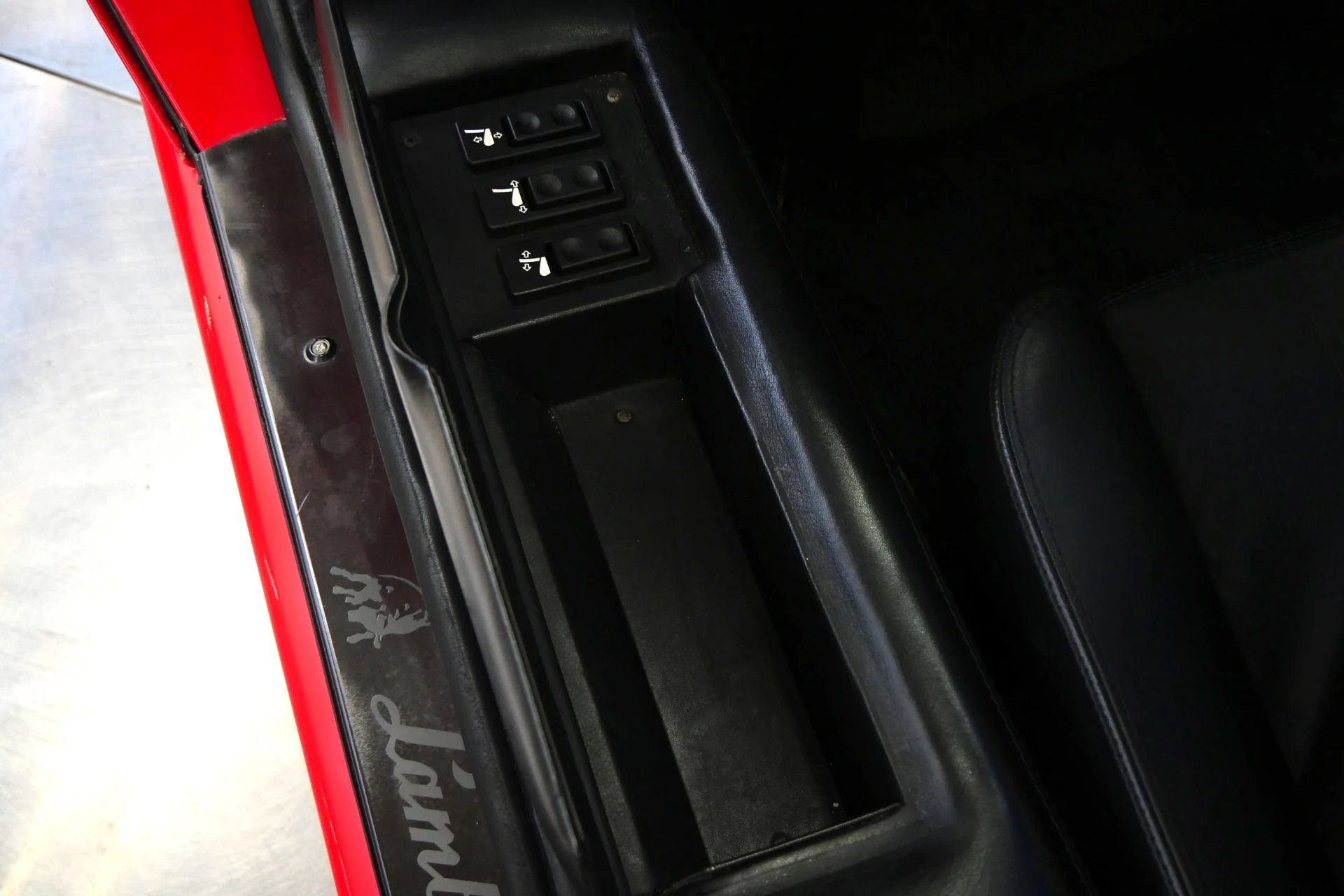 mph030_4208917610_Used_1989_Lamborghini_Countach_25th_Anniversary_Low_Miles_Service_Records_Collector_Grade_1779224974_82cde97d94
