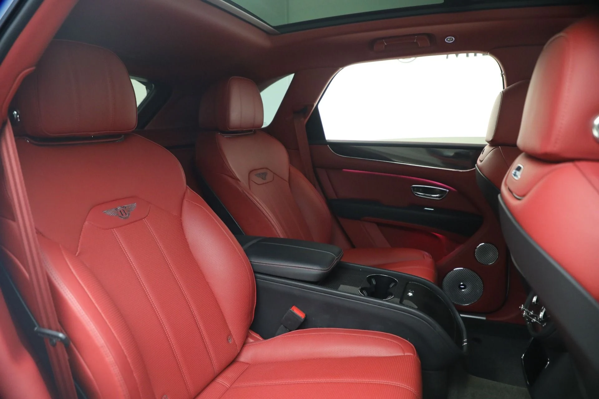 mph030_4223687491_Used_2023_Bentley_Bentayga_S_V8_1775660785_dce3e4093a