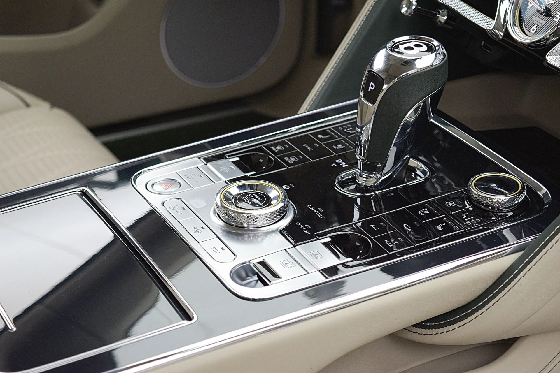 mph030_4223944320_Used_2022_Bentley_Flying_Spur_V8_2317d18977