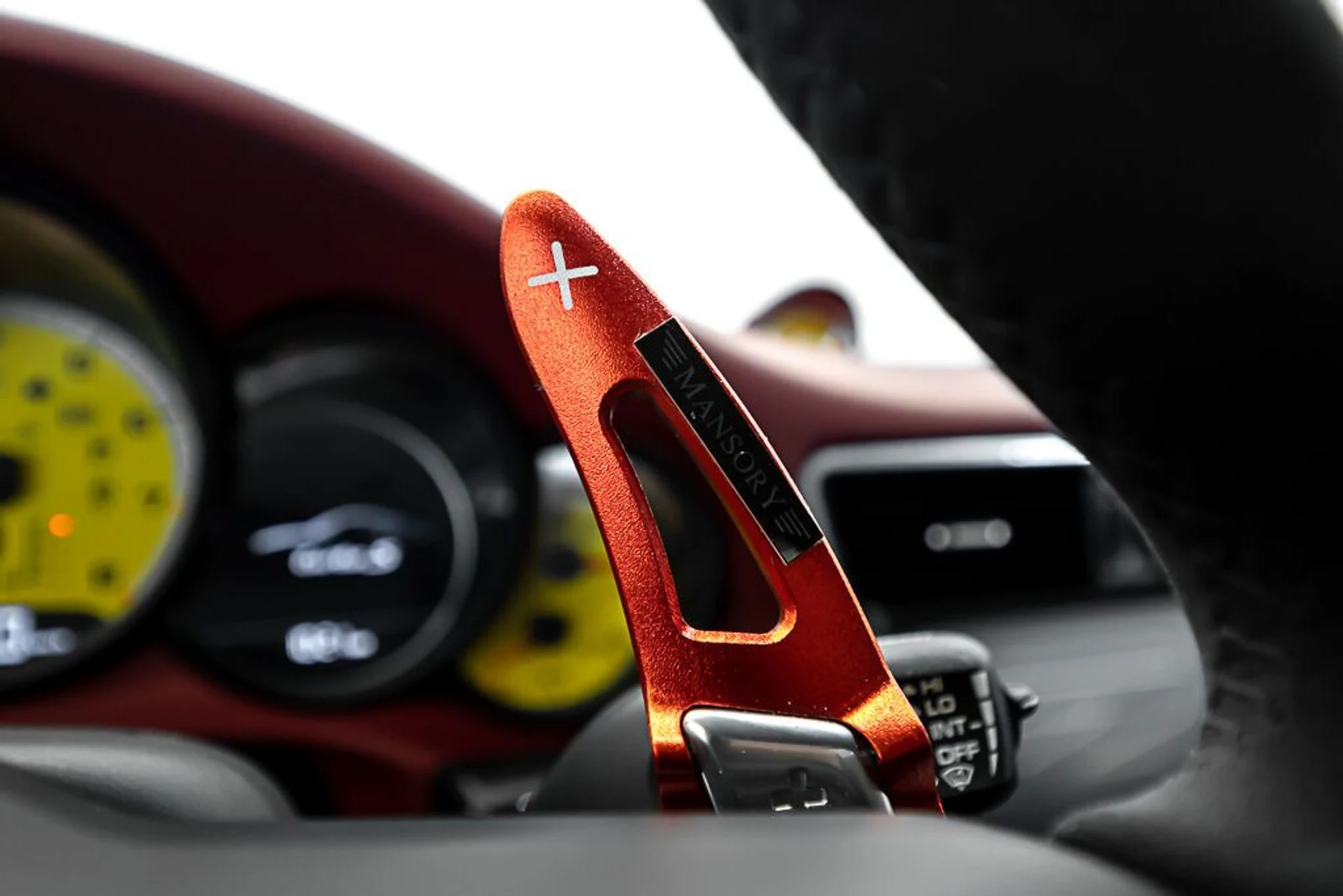 mph030_4226087161_porsche_911_2018_jpg_v_1758918548_233e4af210