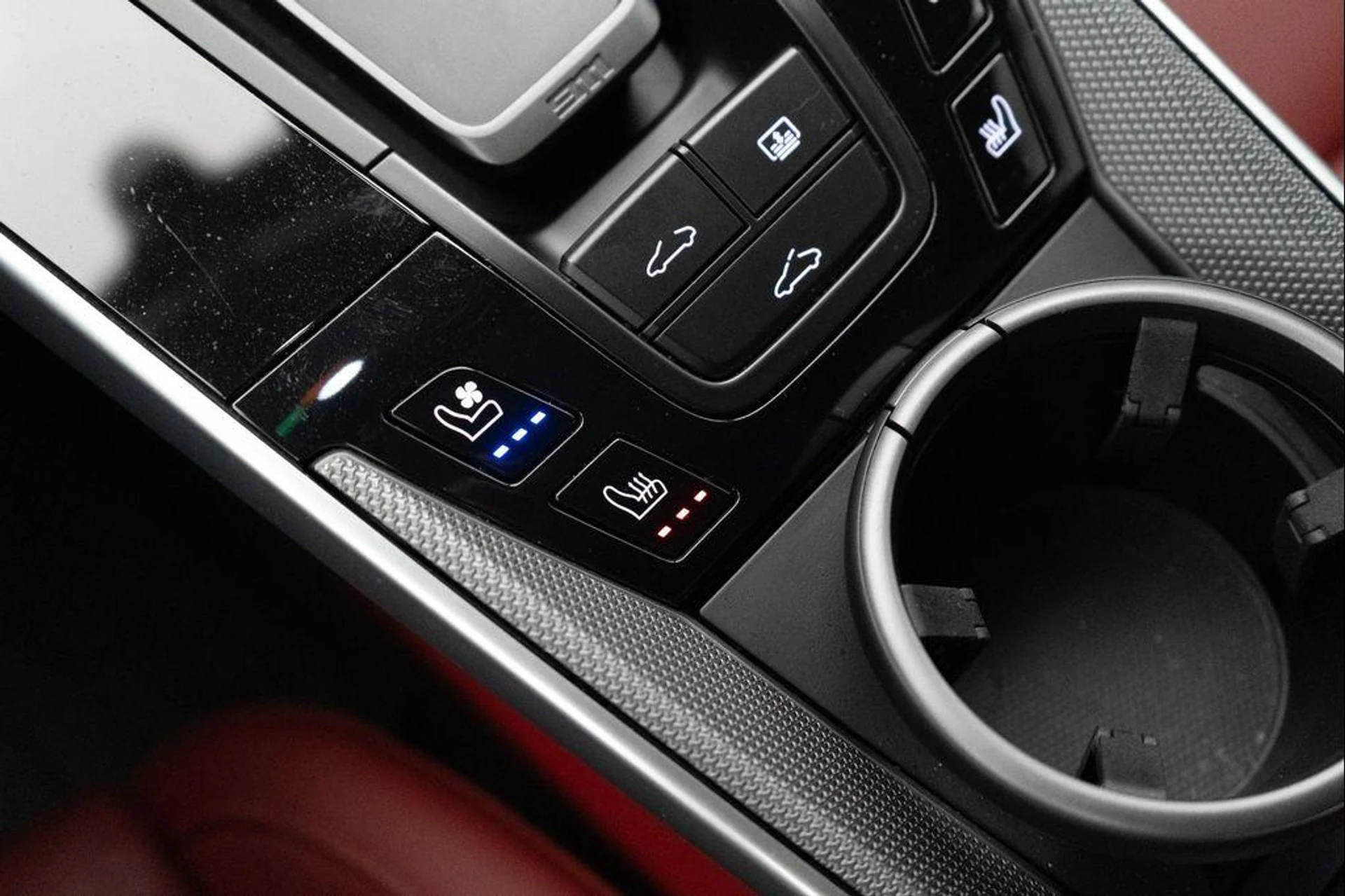 mph030_4228260449_r_Gb_O_Vzd_MA_1_Pb_Ix_LNJ_Zh_IW_Fmnvs_e1cd671bd9